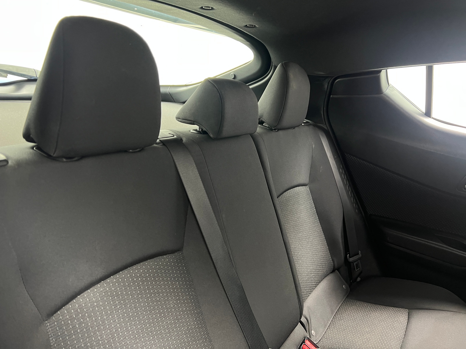 Thumbnail: 2018 Toyota C-HR - 6