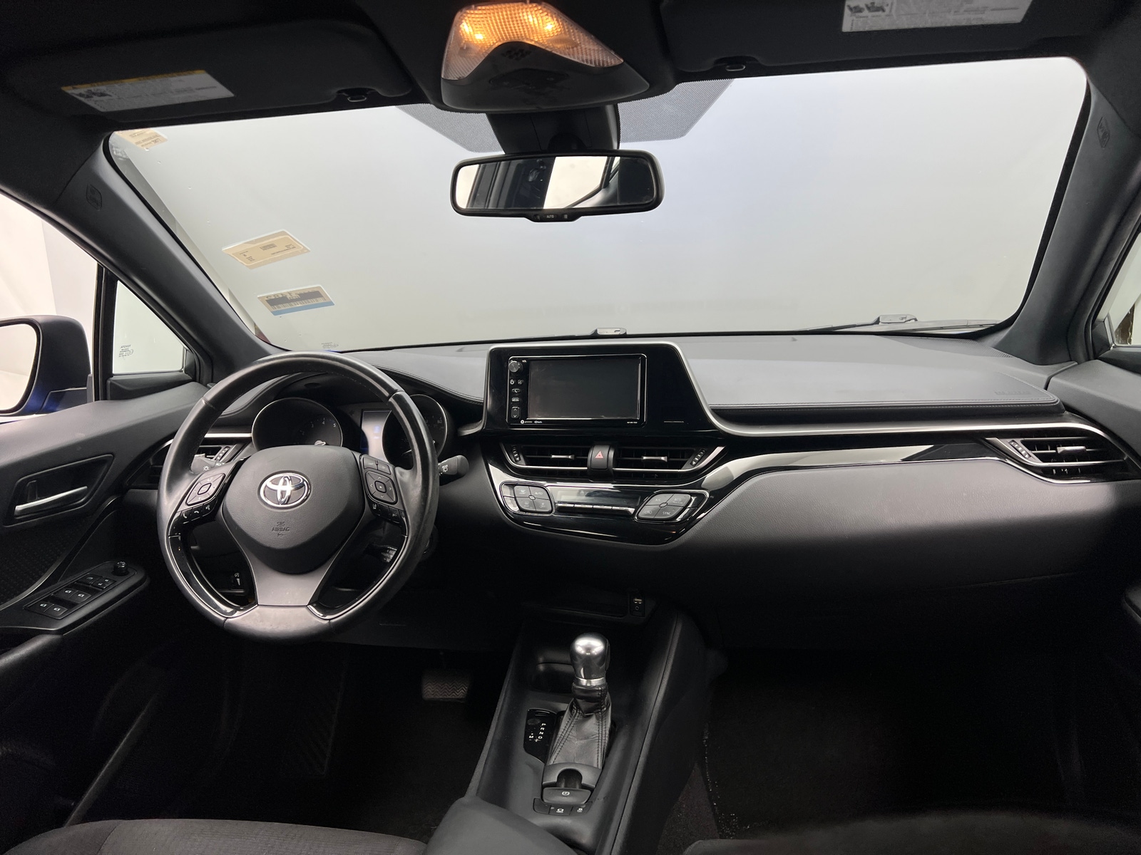 Thumbnail: 2018 Toyota C-HR - 3