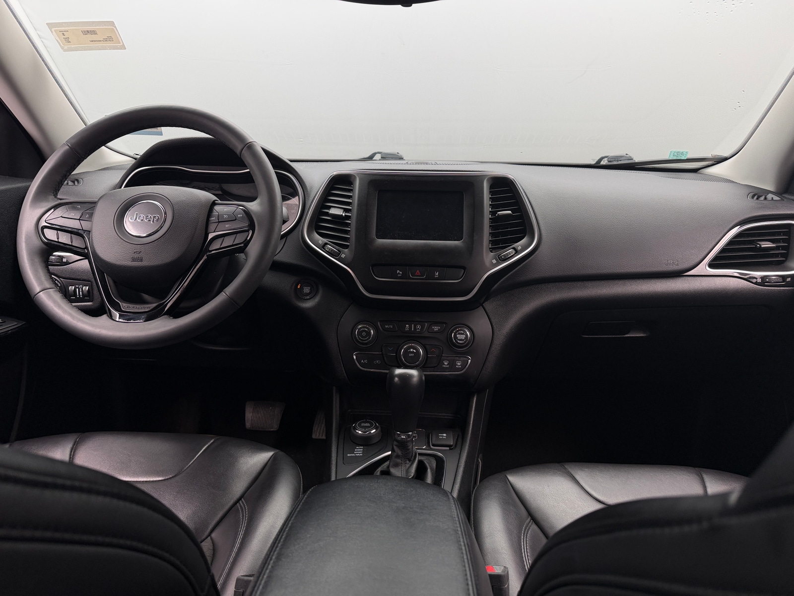 Thumbnail: 2021 Jeep Cherokee - 3
