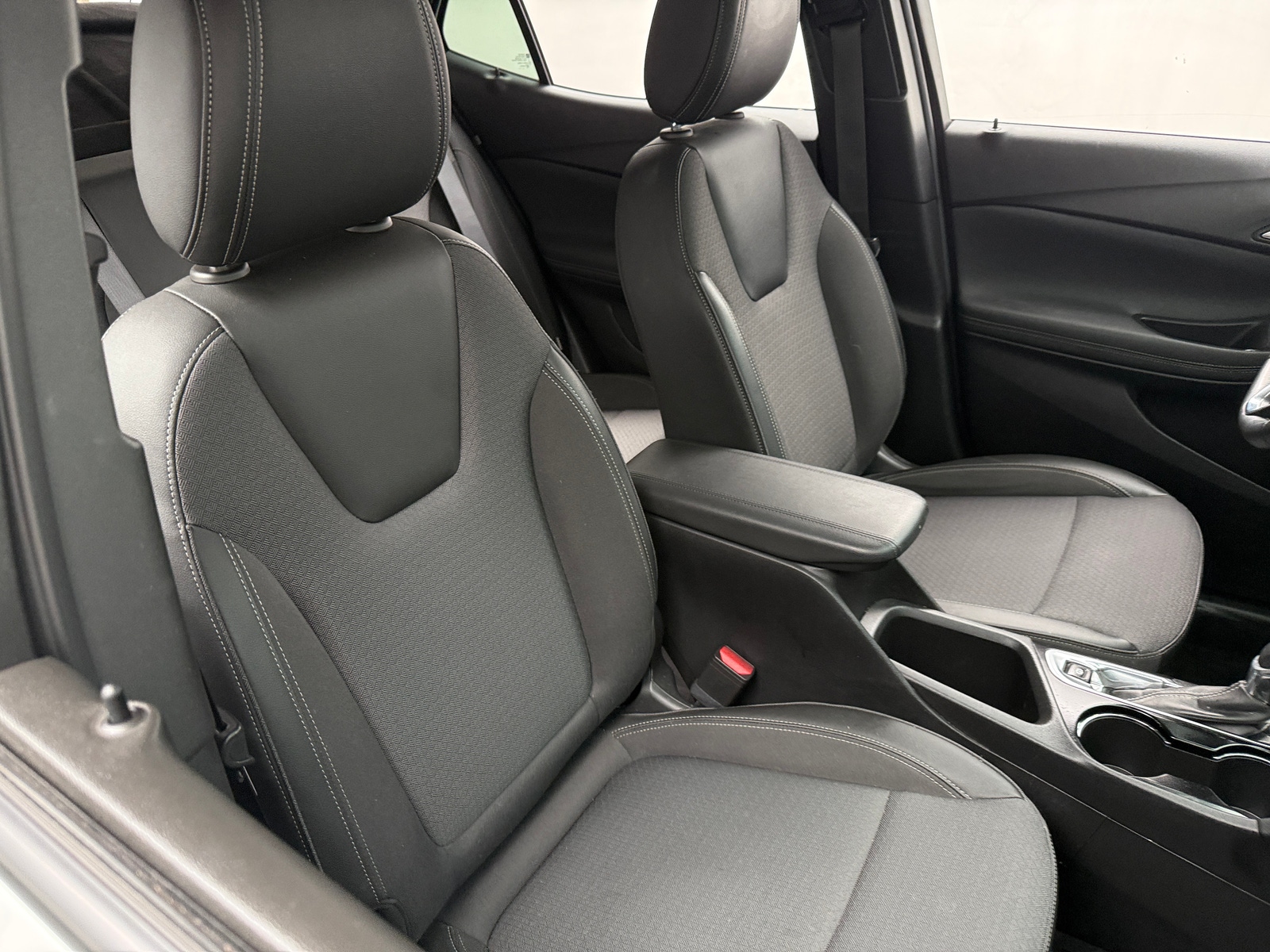 Thumbnail: 2023 Buick Encore GX - 2