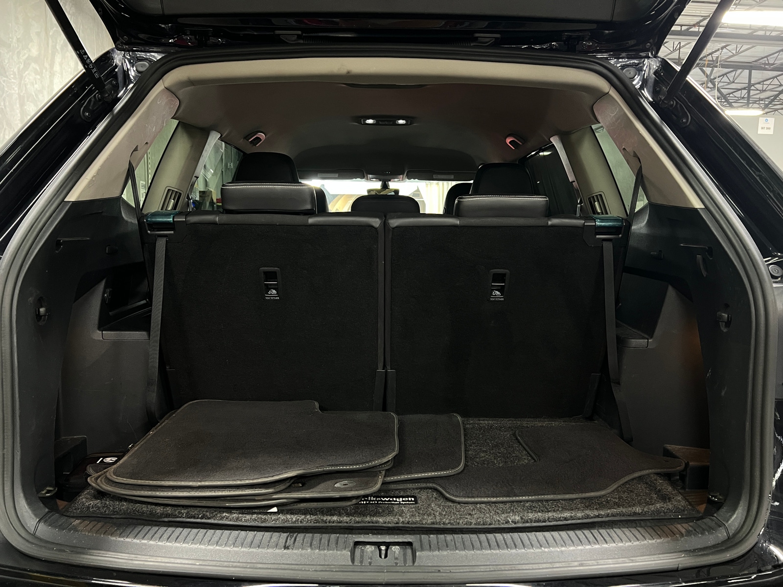 Thumbnail: 2023 Volkswagen Atlas - 6