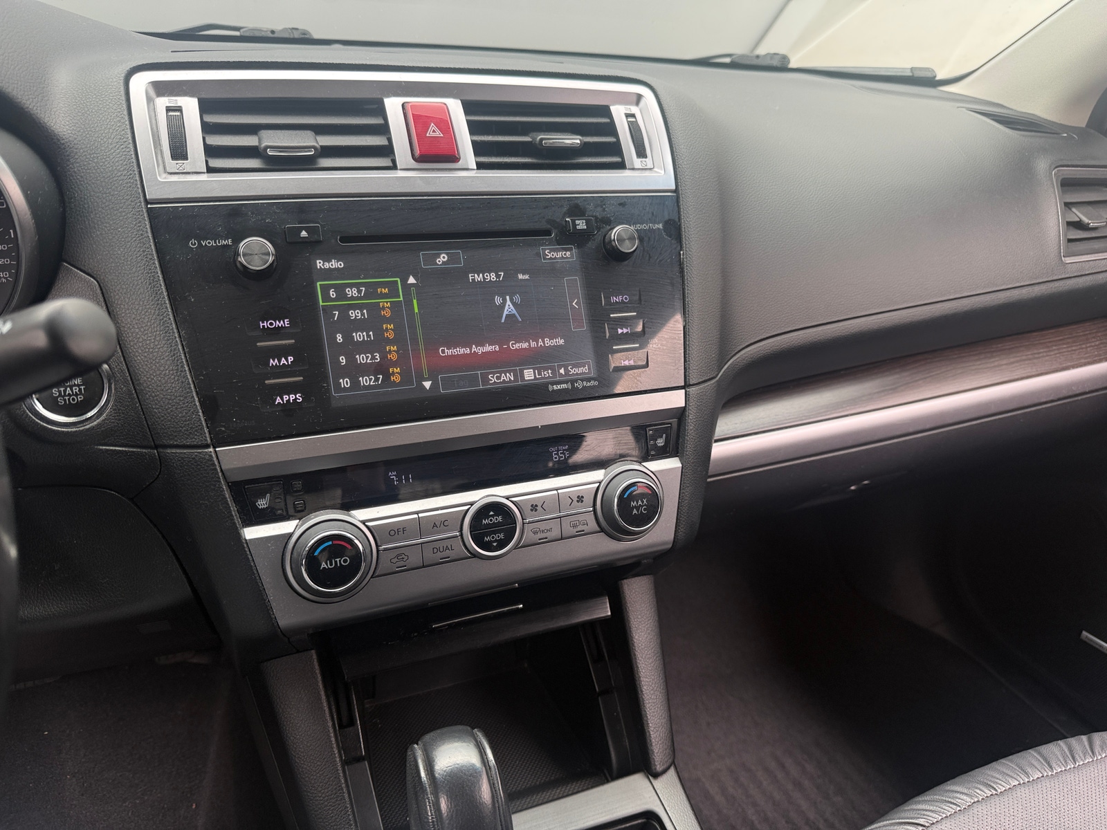 Thumbnail: 2015 Subaru Legacy - 3