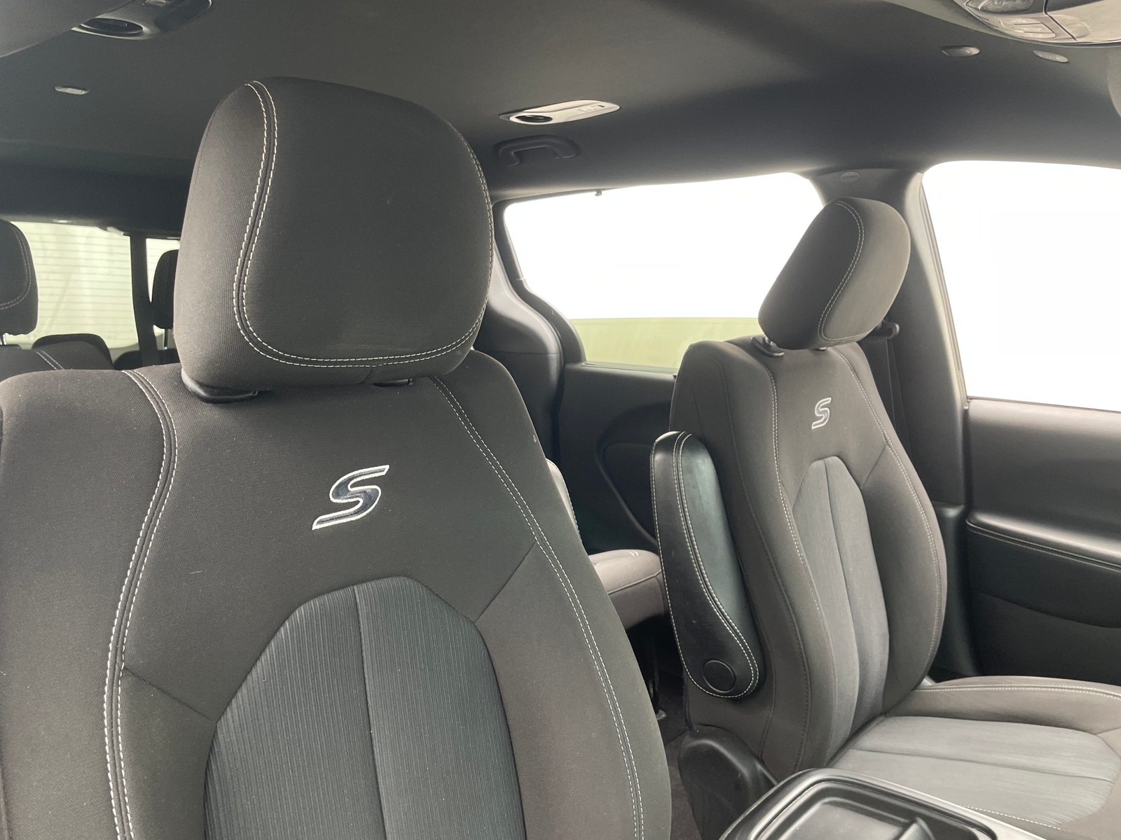 Thumbnail: 2020 Chrysler Pacifica - 2