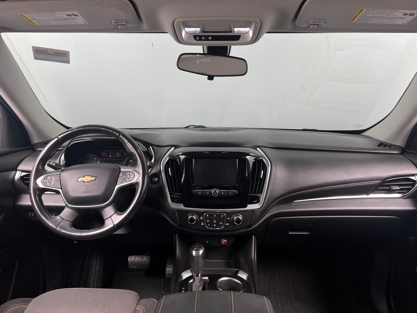 Thumbnail: 2019 Chevrolet Traverse - 3