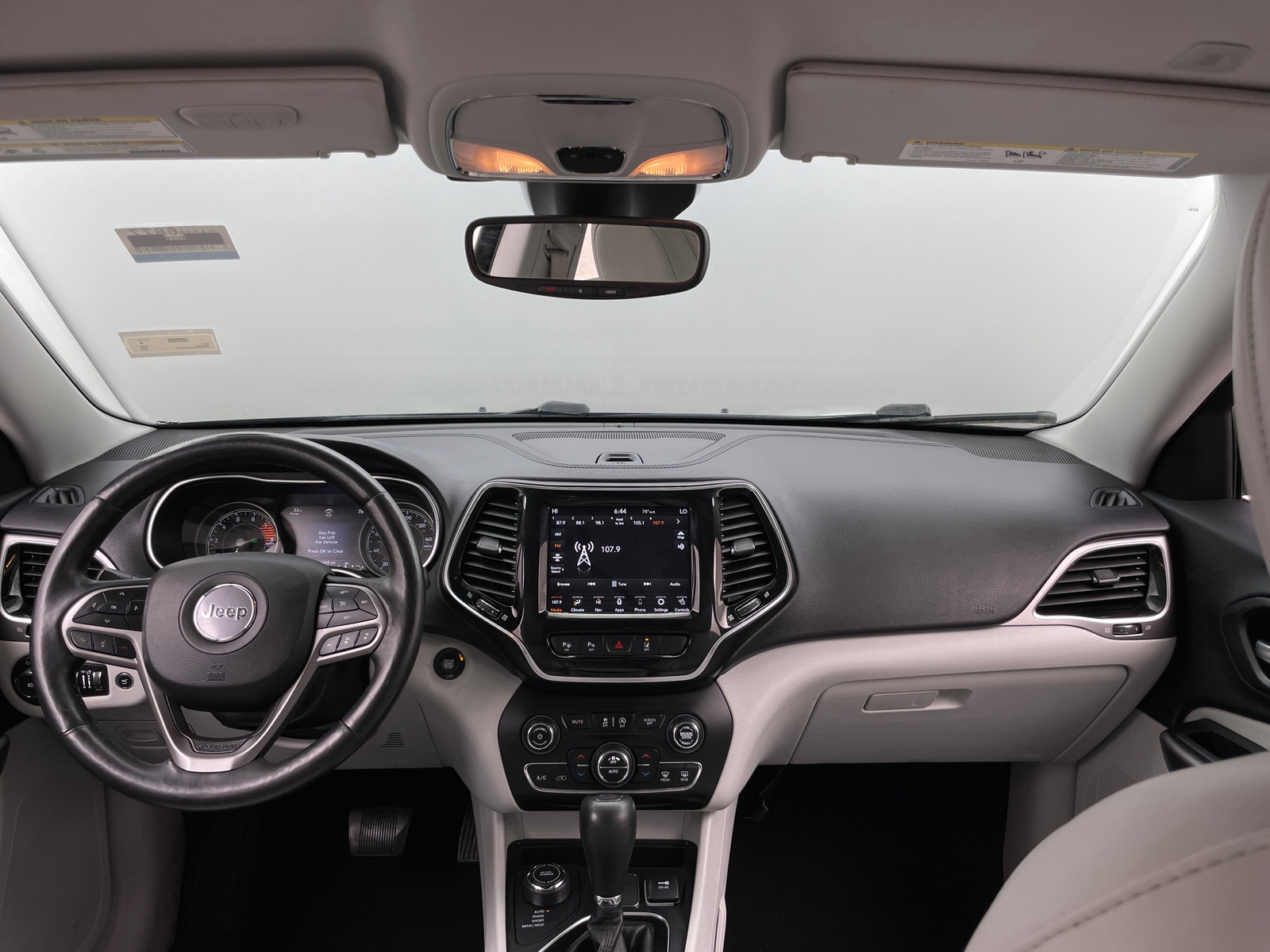Thumbnail: 2019 Jeep Cherokee - 2