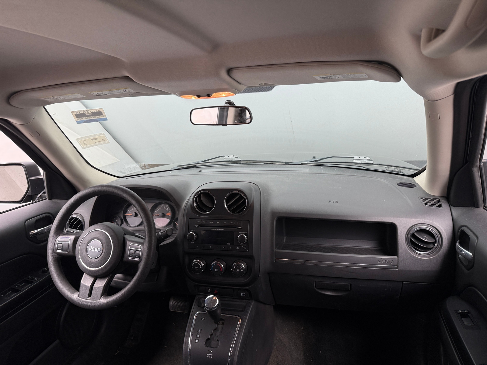 Thumbnail: 2015 Jeep Patriot - 3