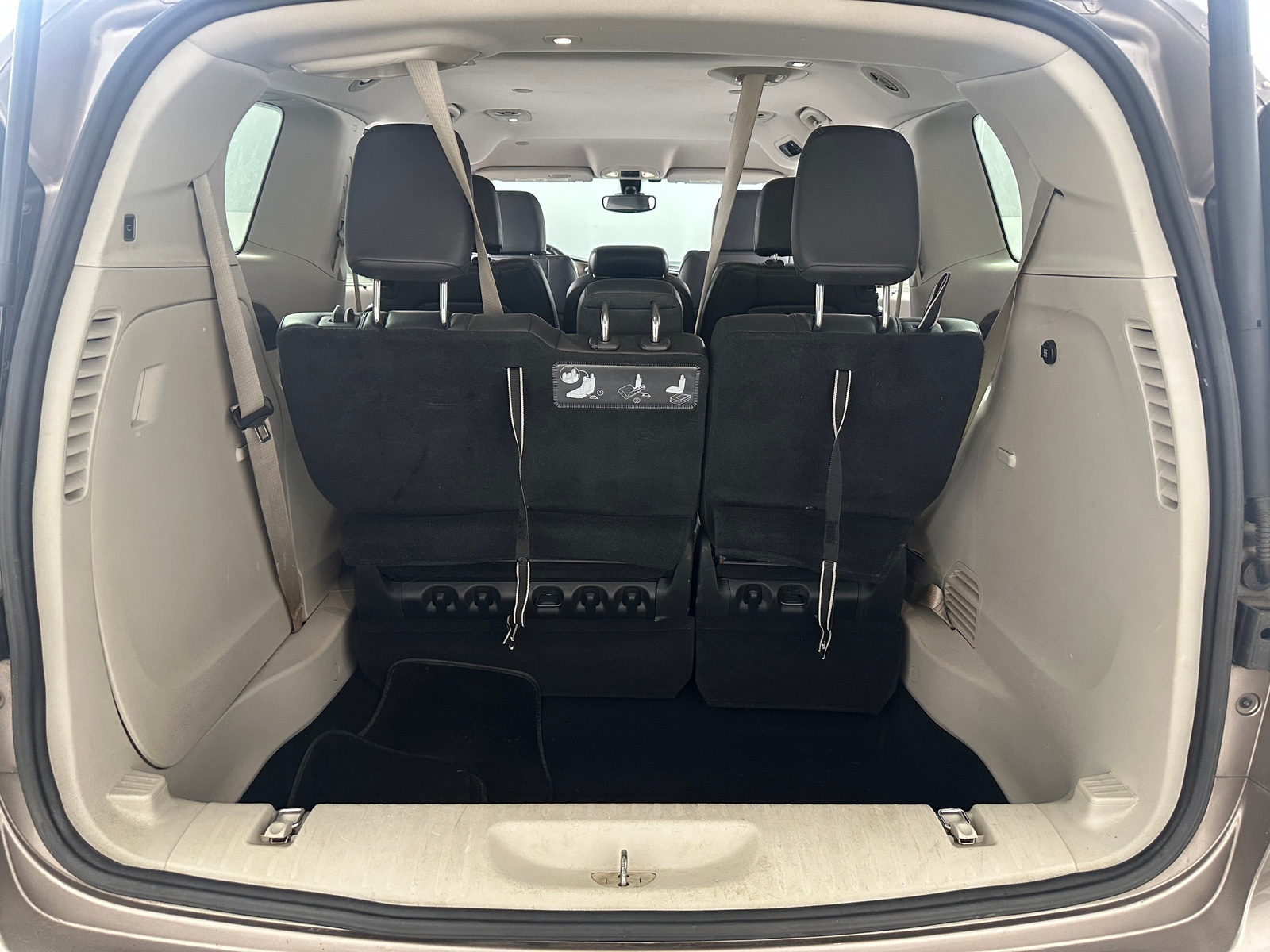 Thumbnail: 2017 Chrysler Pacifica - 6