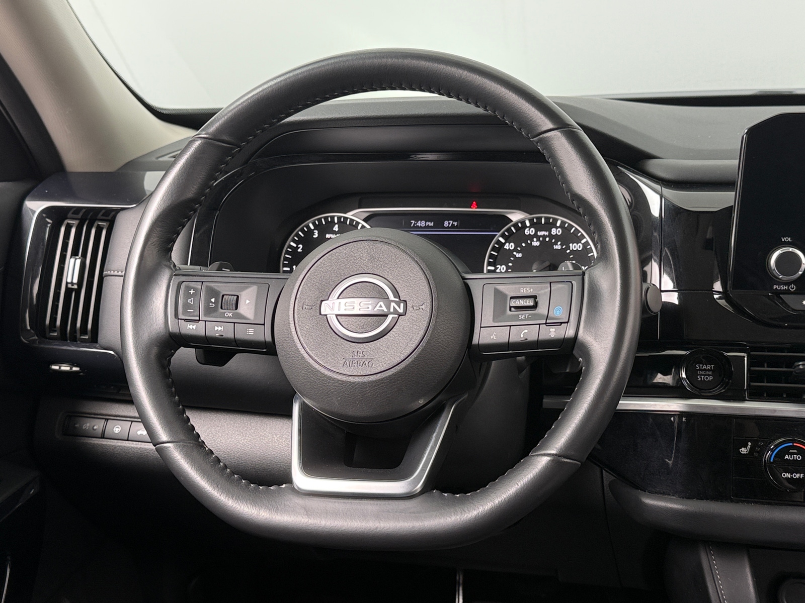 Thumbnail: 2025 Nissan Pathfinder - 5