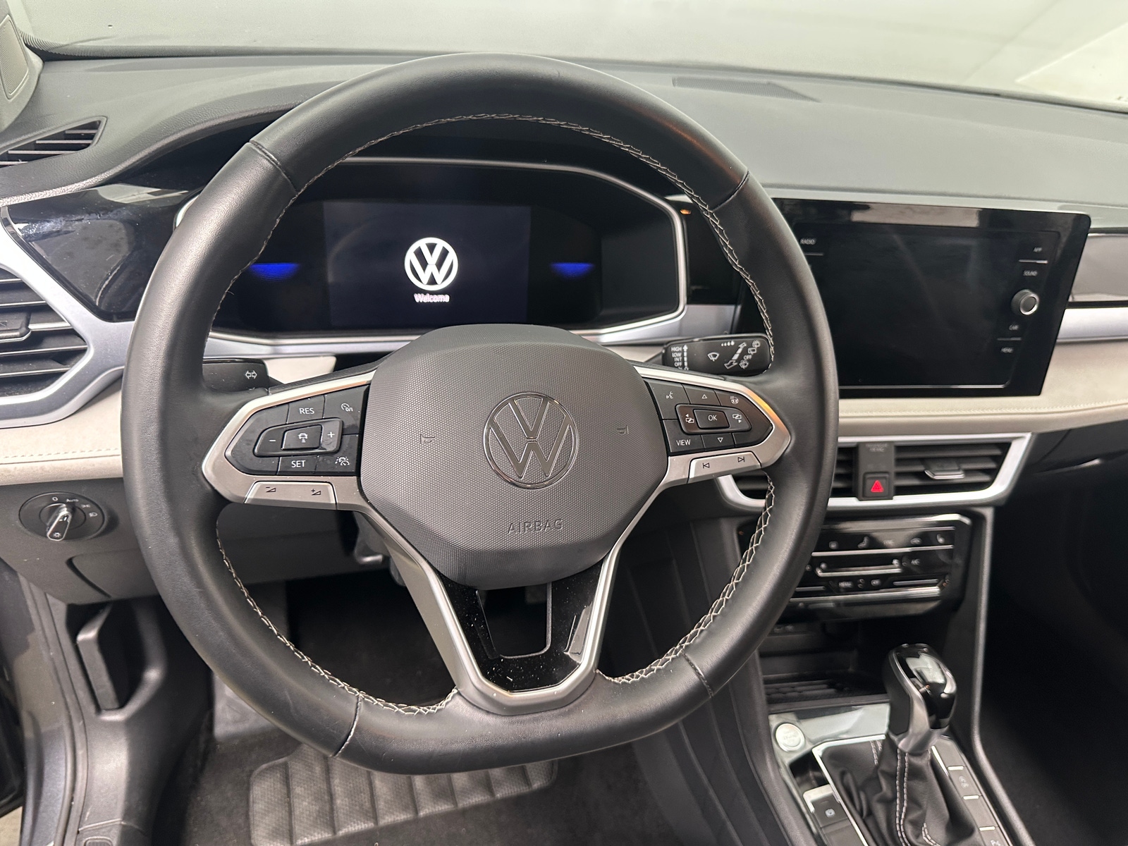 Thumbnail: 2025 Volkswagen Taos - 4