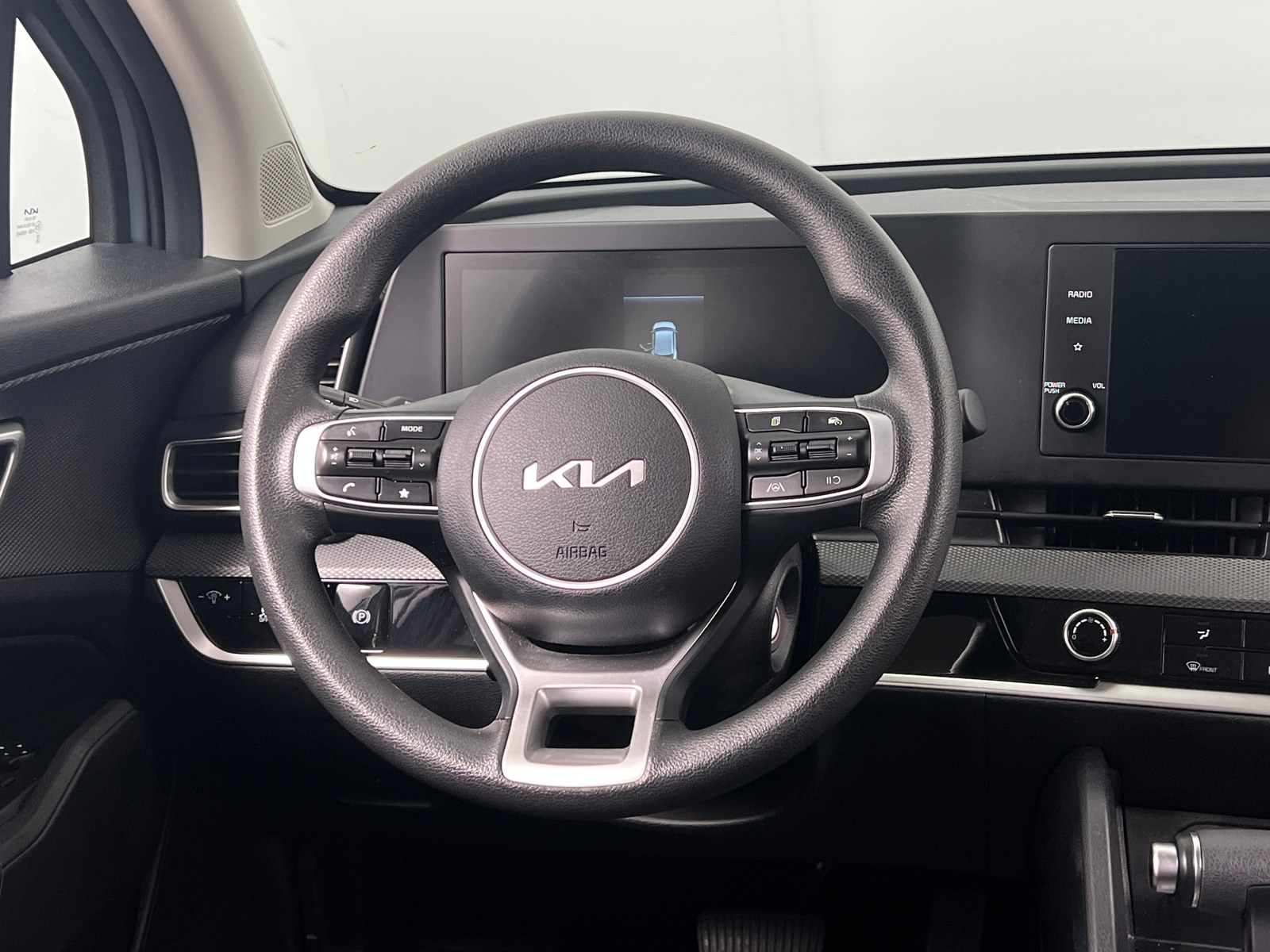 Thumbnail: 2025 Kia Sportage - 5