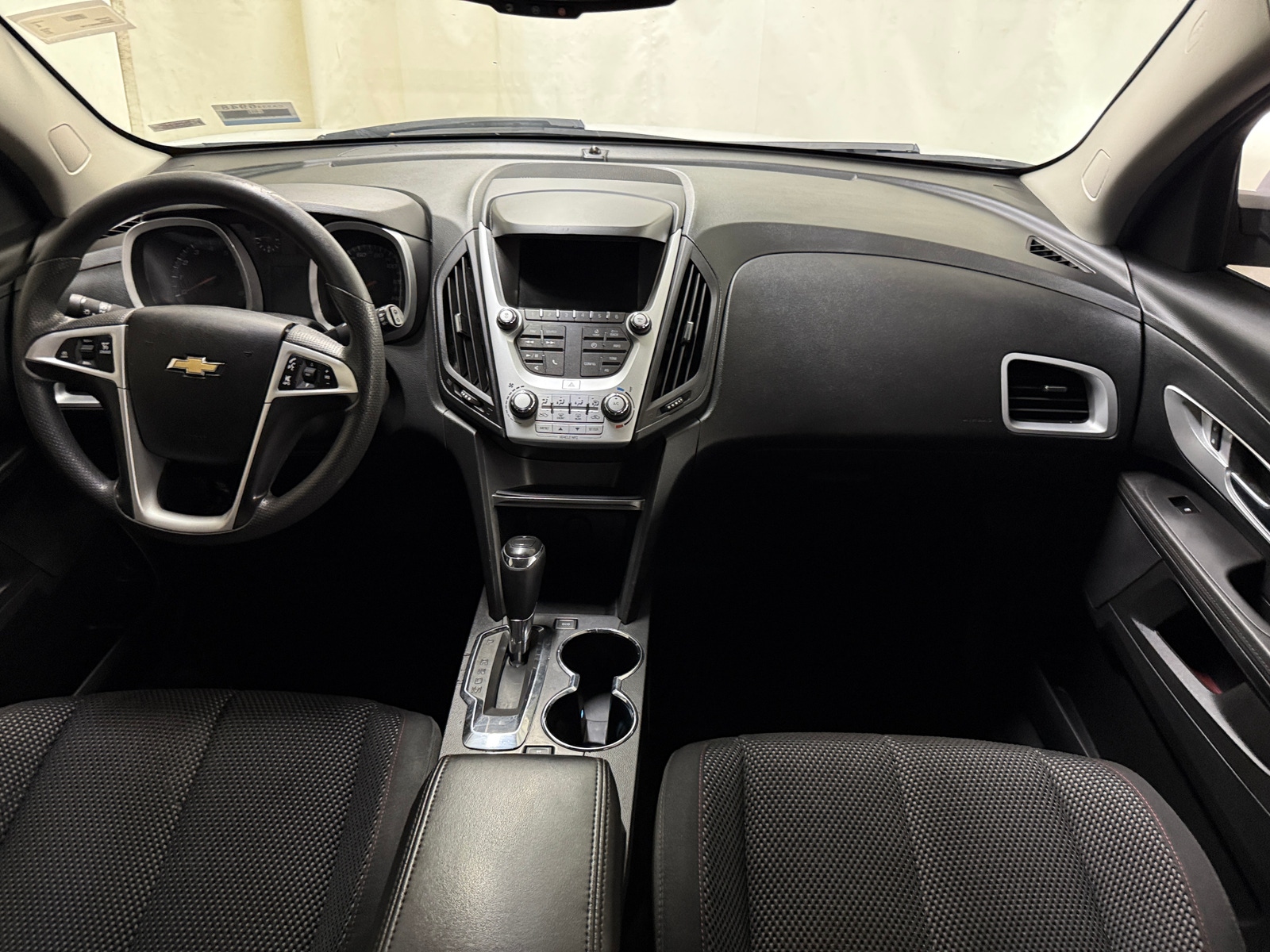 Thumbnail: 2017 Chevrolet Equinox - 3