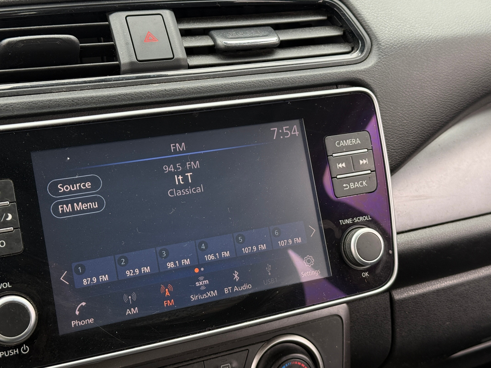 Thumbnail: 2020 Nissan Leaf - 4