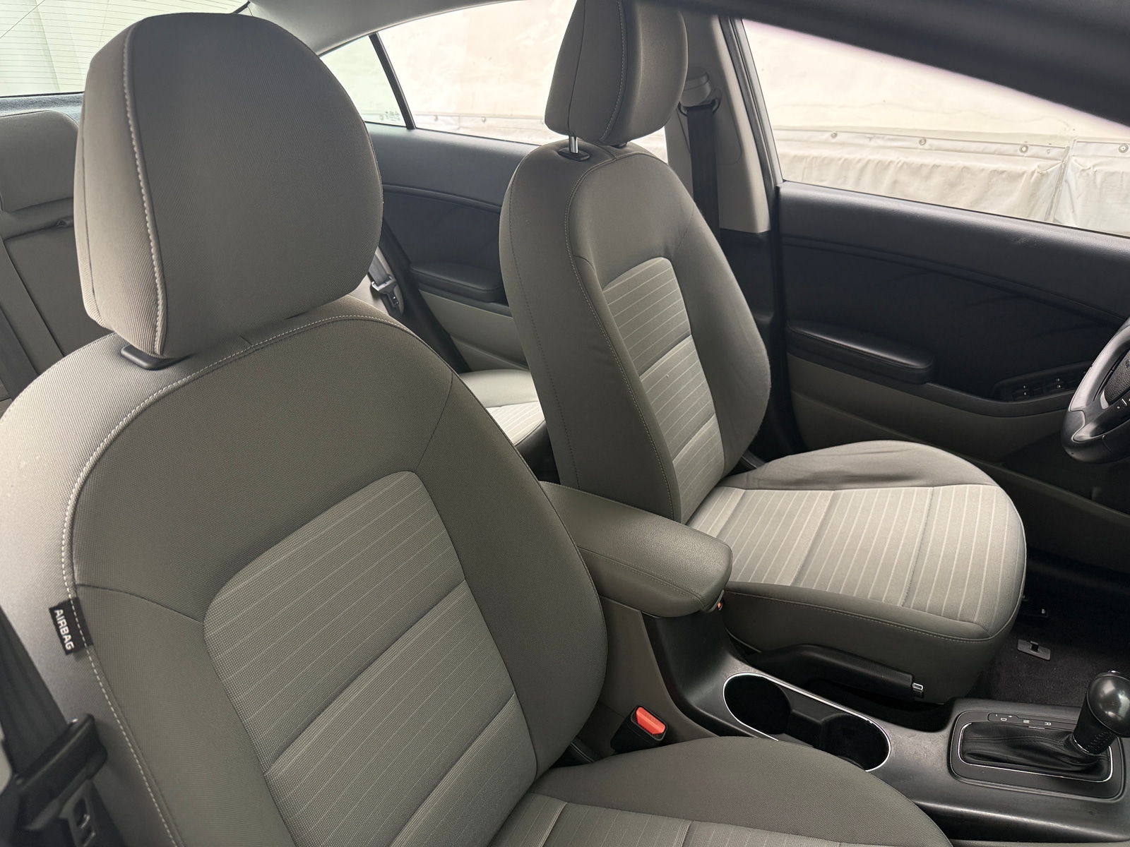 Thumbnail: 2016 Kia Forte - 2