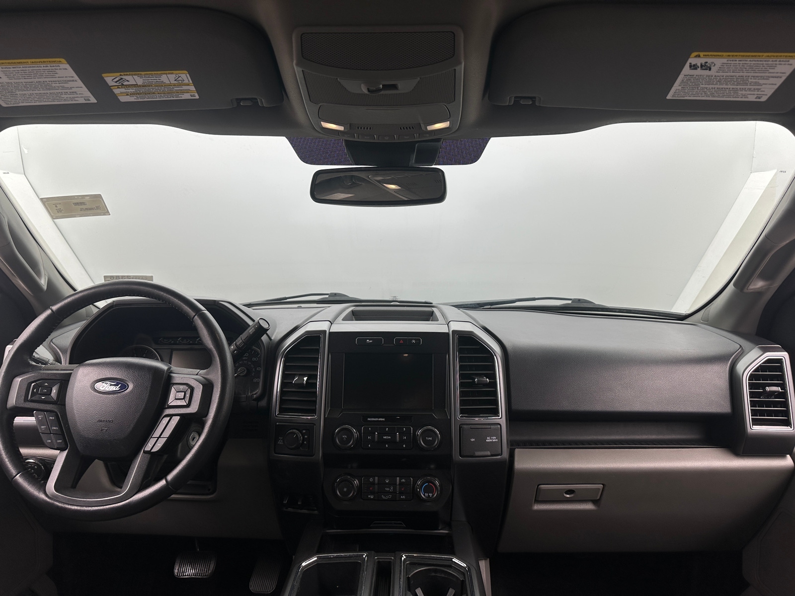 Thumbnail: 2019 Ford Econoline - 3