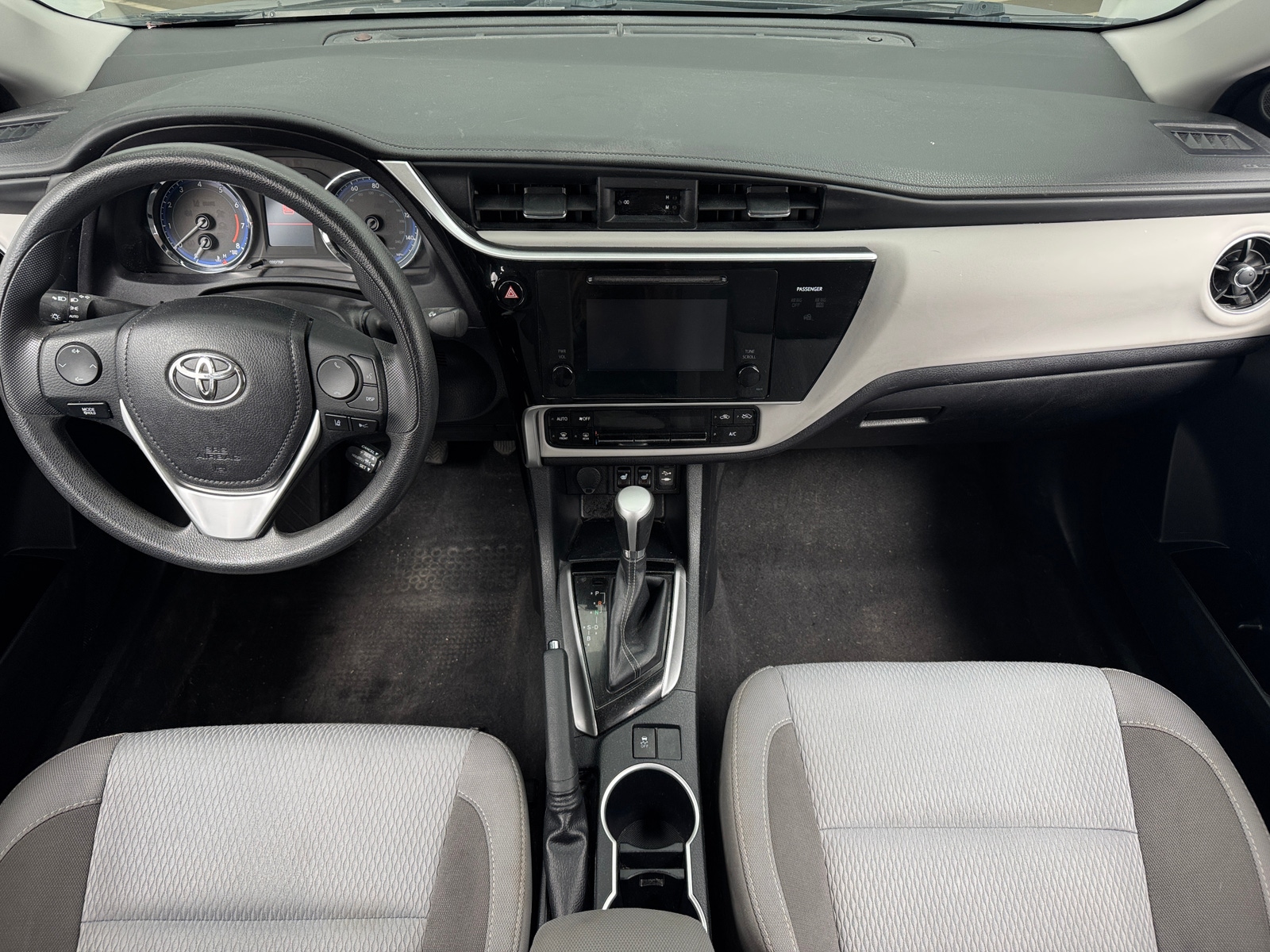Thumbnail: 2017 Toyota Corolla - 3