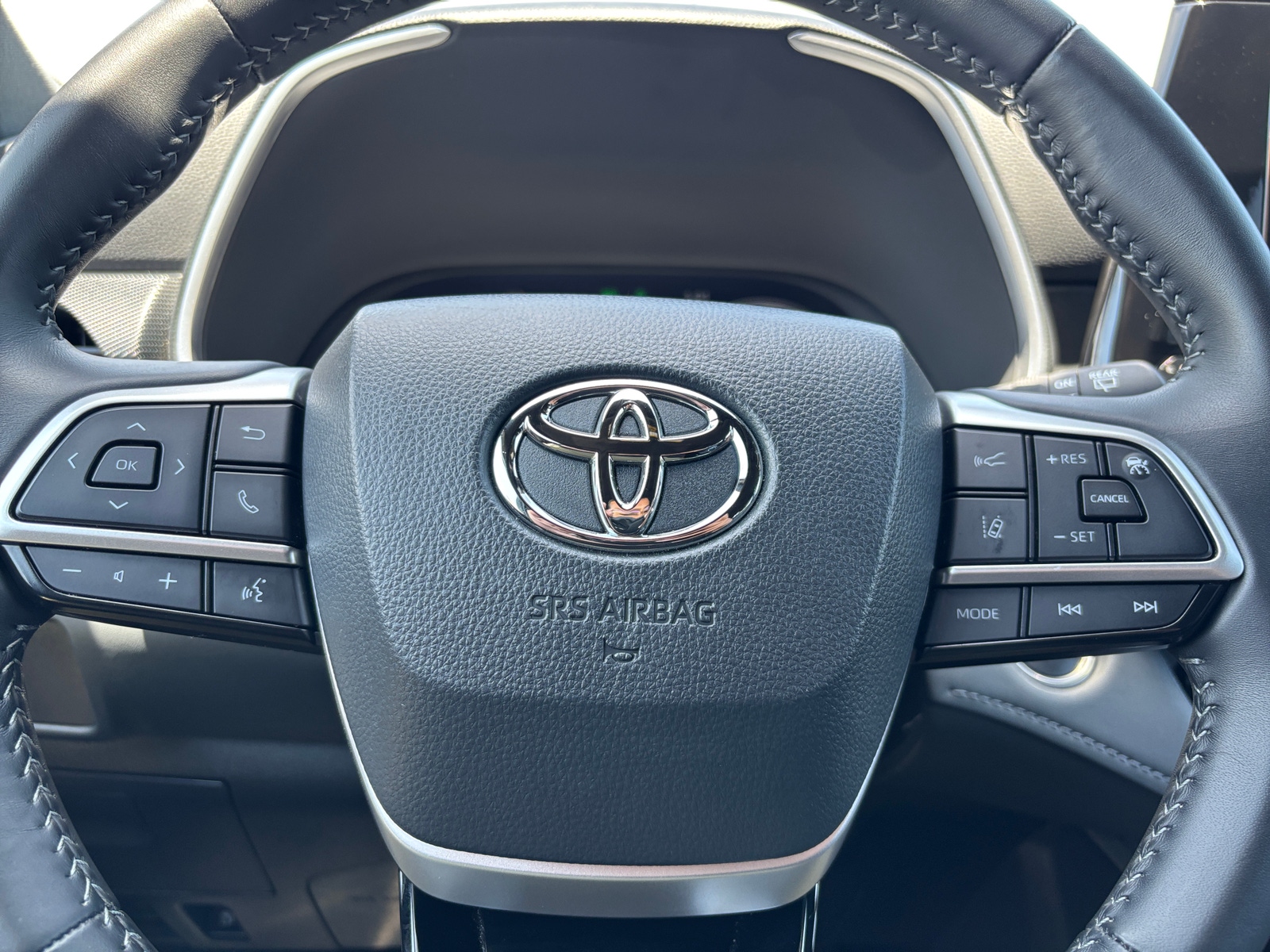 Thumbnail: 2025 Toyota Highlander - 5