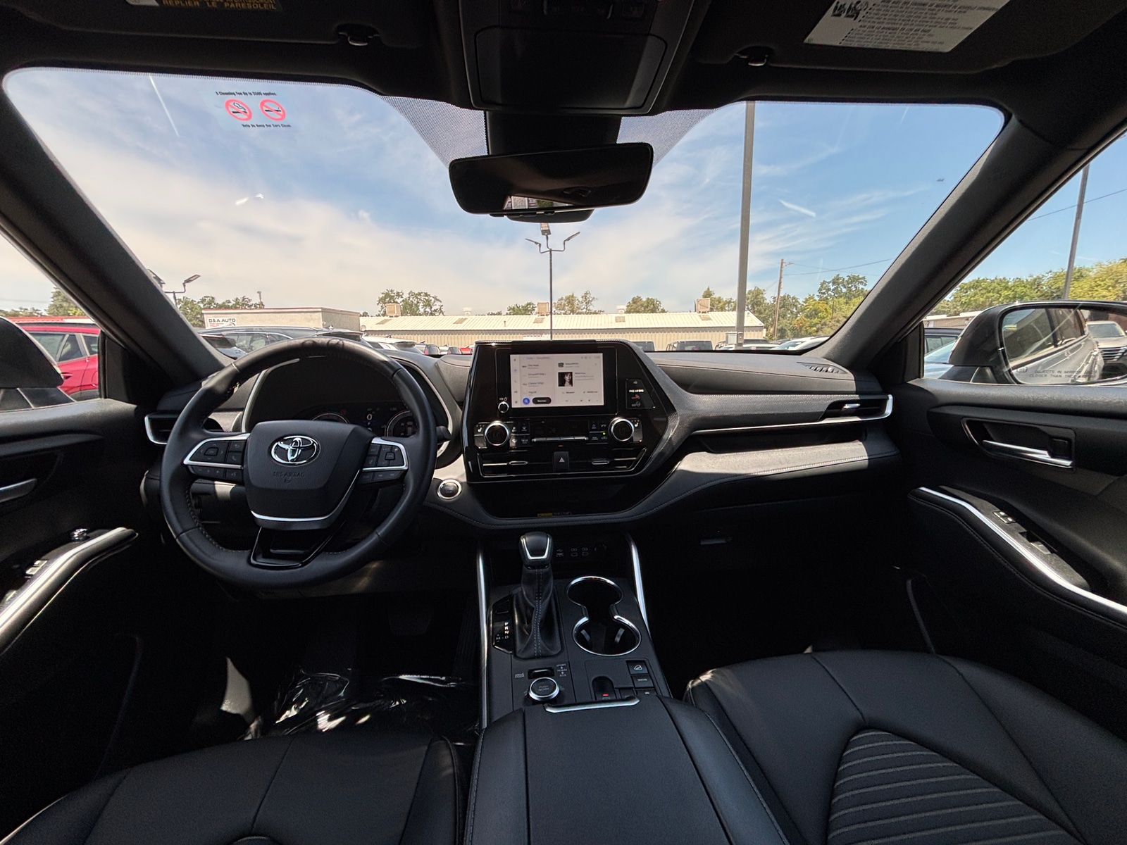 Thumbnail: 2025 Toyota Highlander - 3