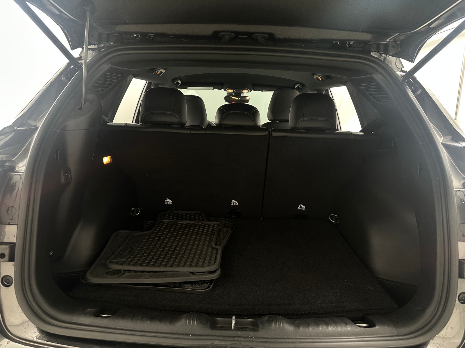 Thumbnail: 2023 Jeep Compass - 6