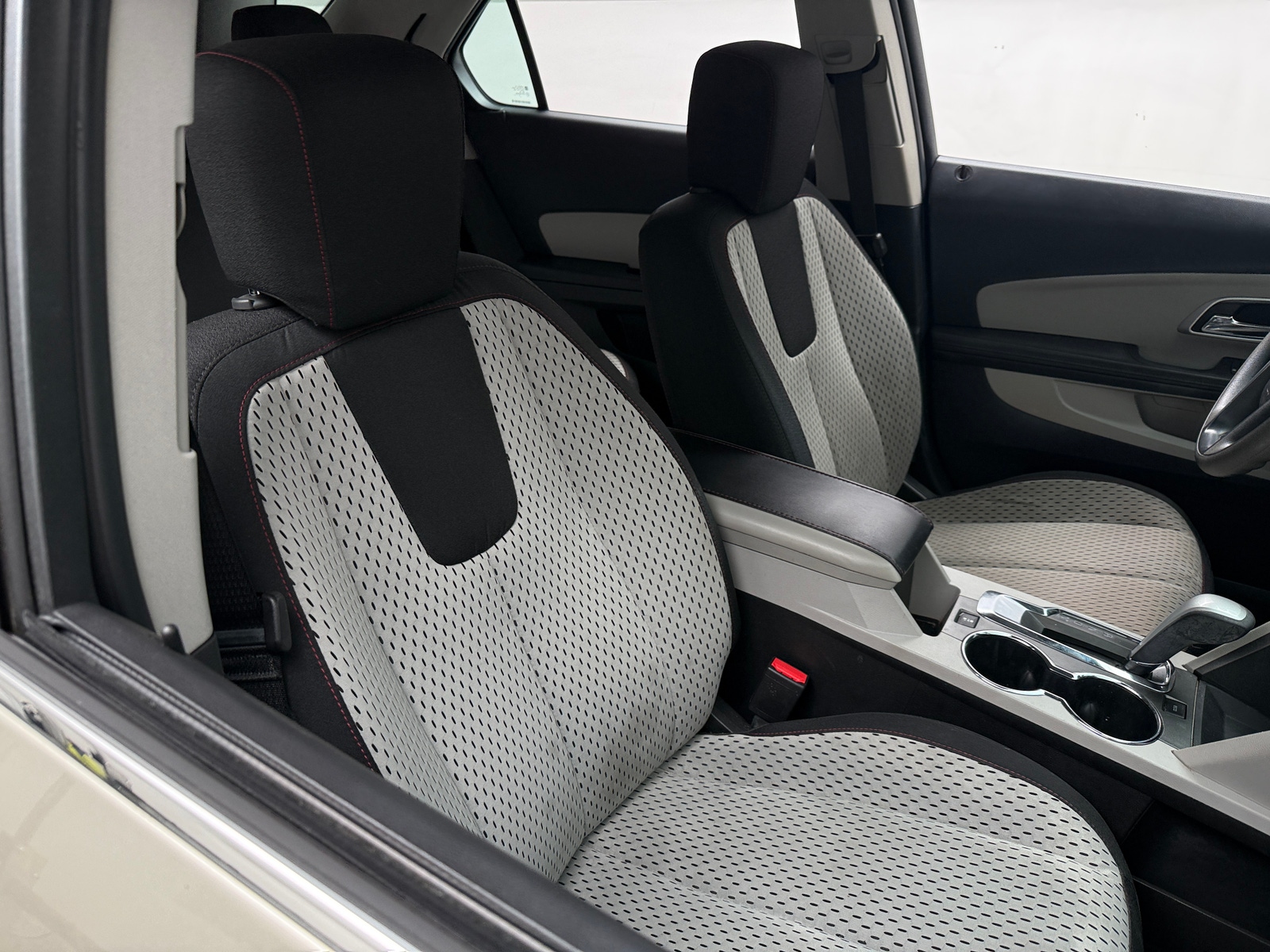 Thumbnail: 2014 Chevrolet Equinox - 2