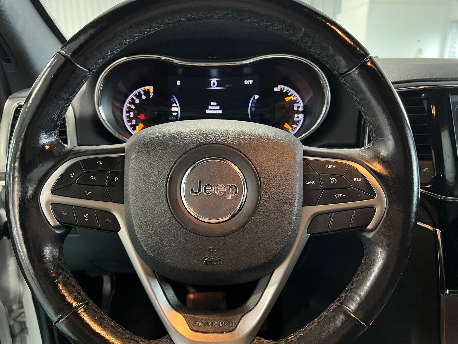 Thumbnail: 2019 Jeep Grand Cherokee - 4