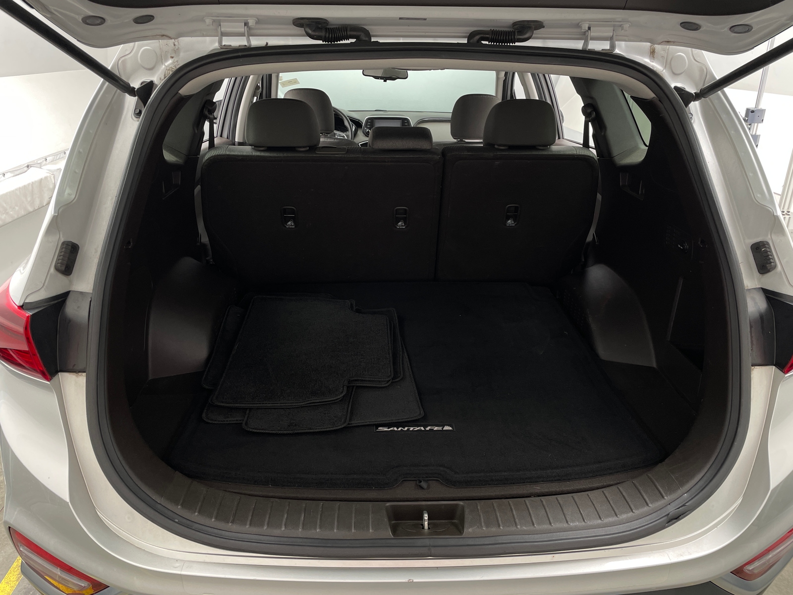 Thumbnail: 2019 Hyundai Santa Fe - 7