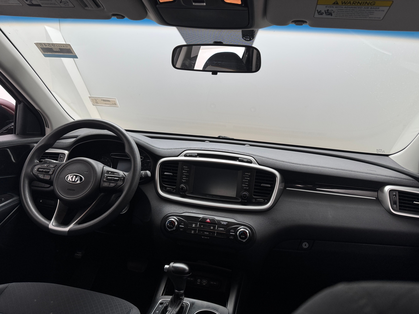 Thumbnail: 2018 Kia Sorento - 3