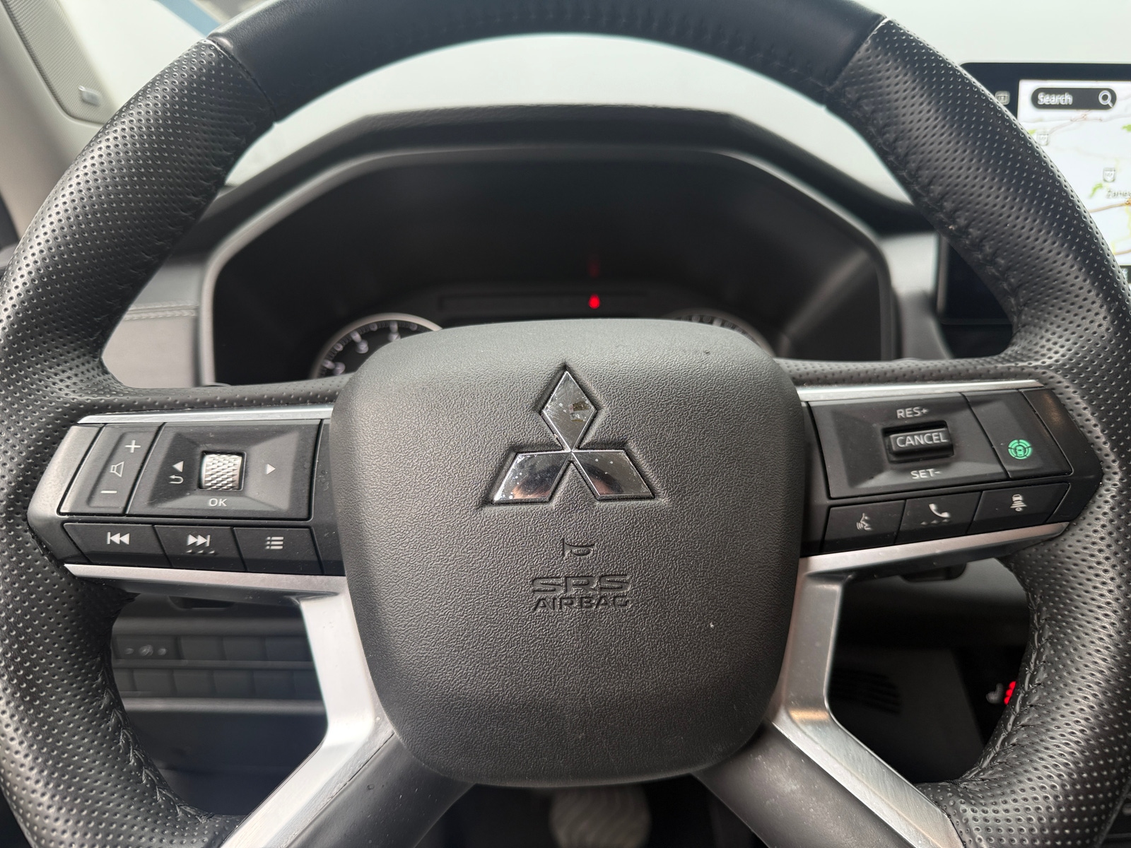 Thumbnail: 2025 Mitsubishi Outlander - 4