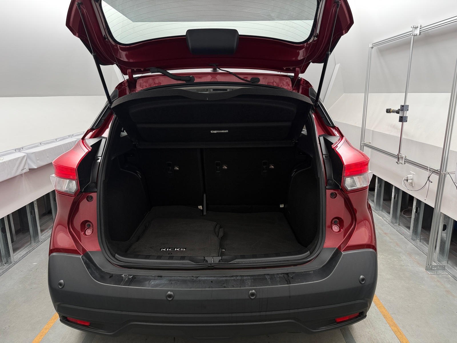 Thumbnail: 2020 Nissan Kicks - 7