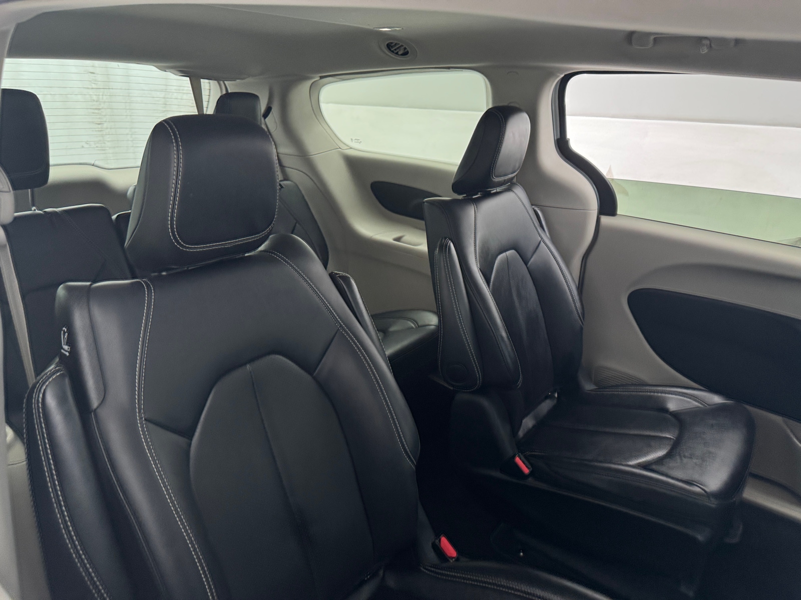 Thumbnail: 2024 Chrysler Pacifica - 5