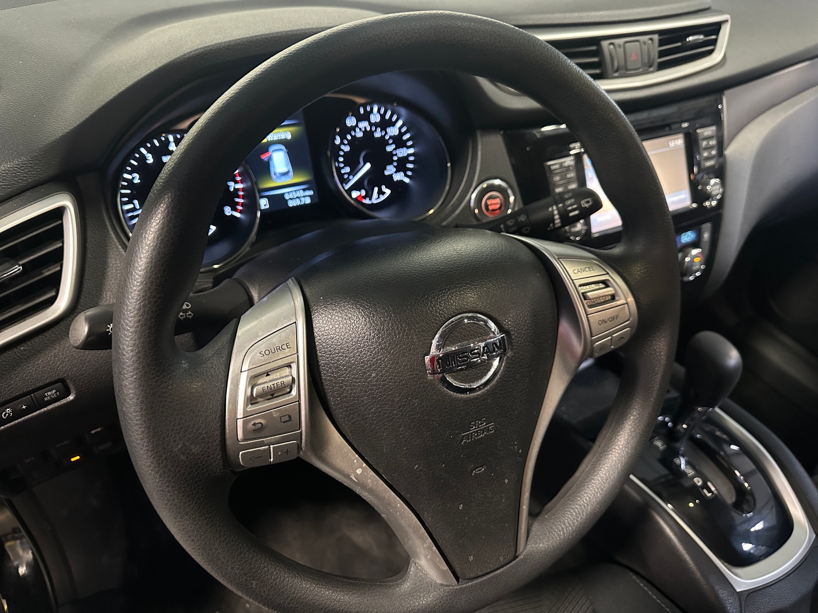 Thumbnail: 2015 Nissan Rogue - 5