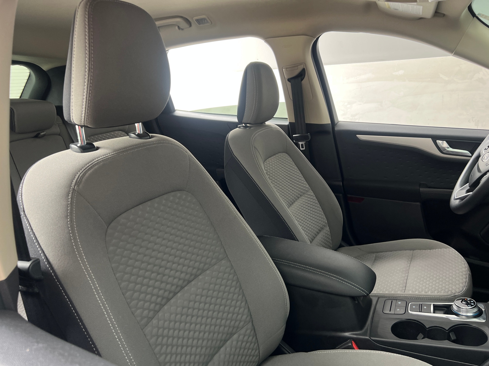 Thumbnail: 2020 Ford Escape - 2