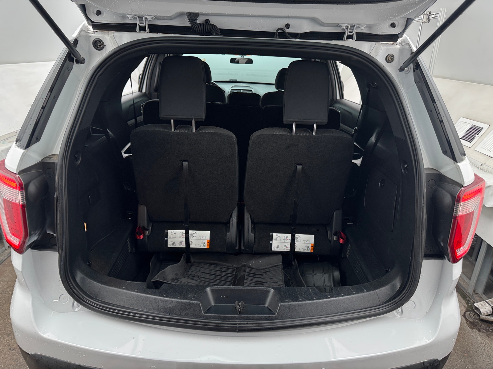 Thumbnail: 2017 Ford Explorer - 7