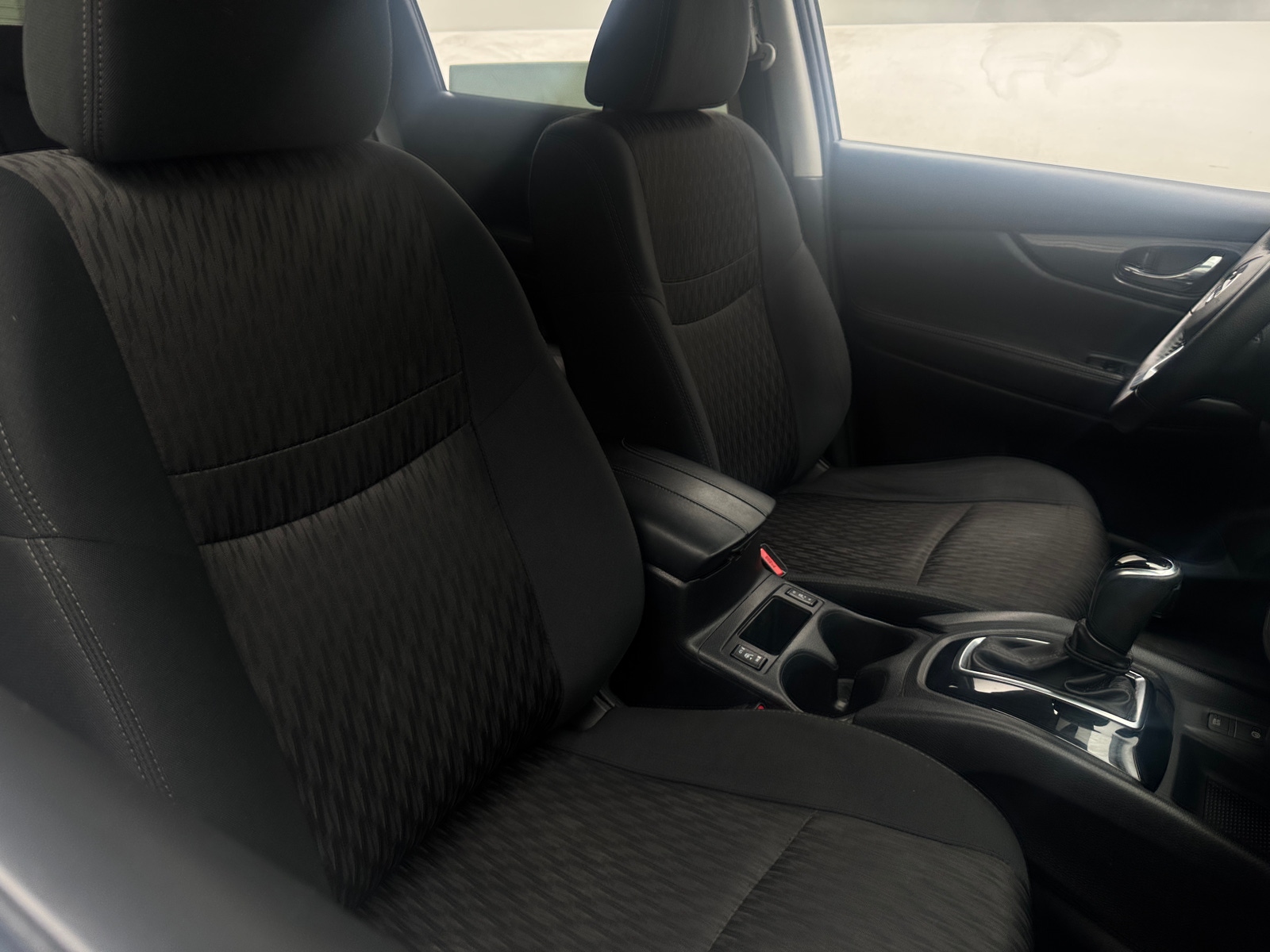 Thumbnail: 2019 Nissan Rogue - 2