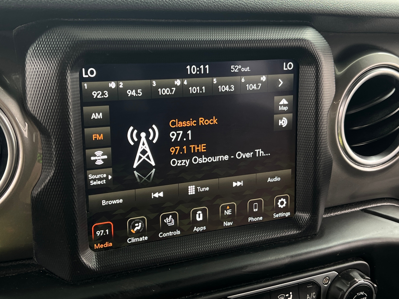 Thumbnail: 2020 Jeep Gladiator - 4