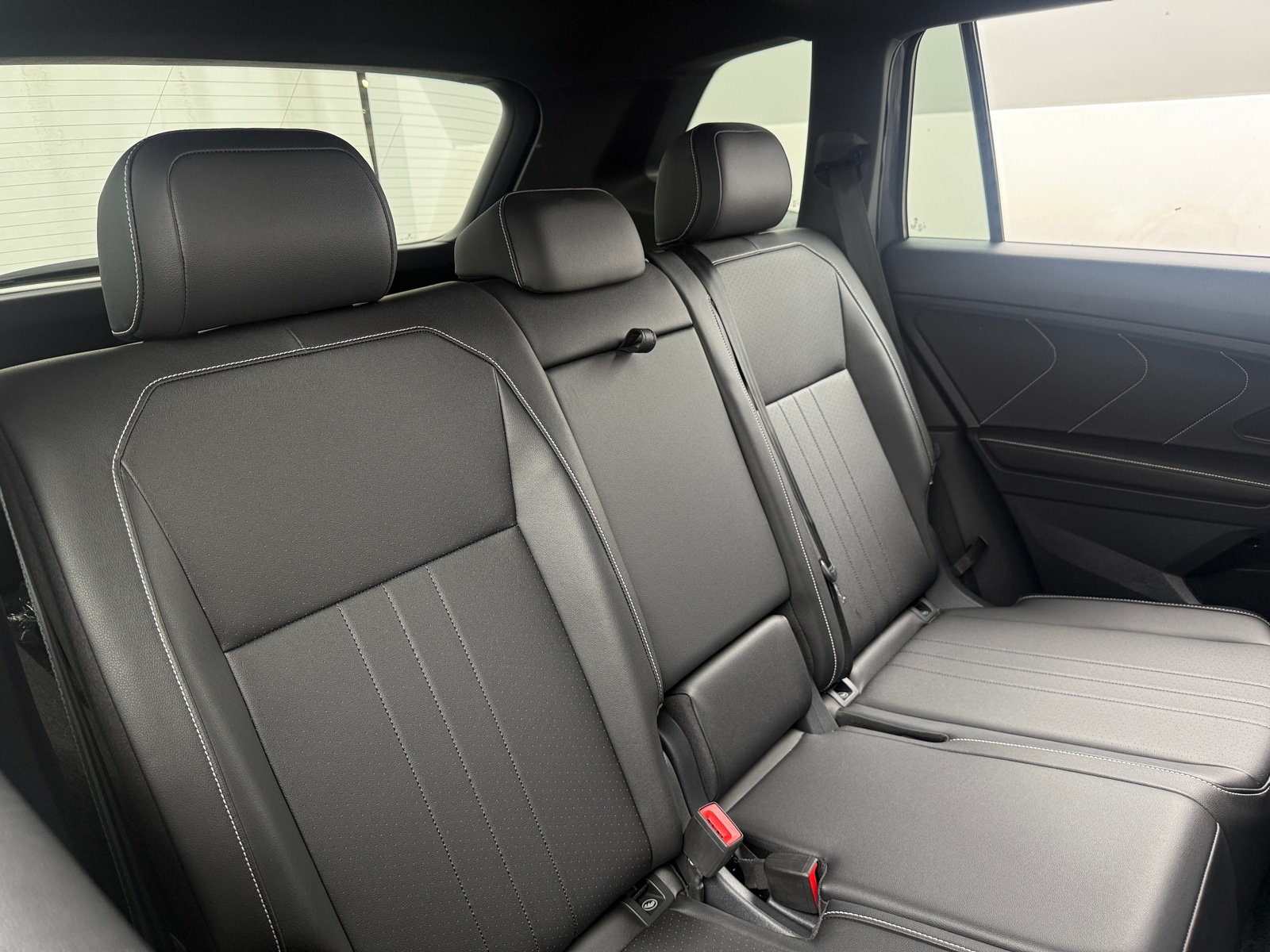 Thumbnail: 2024 Volkswagen Tiguan - 5