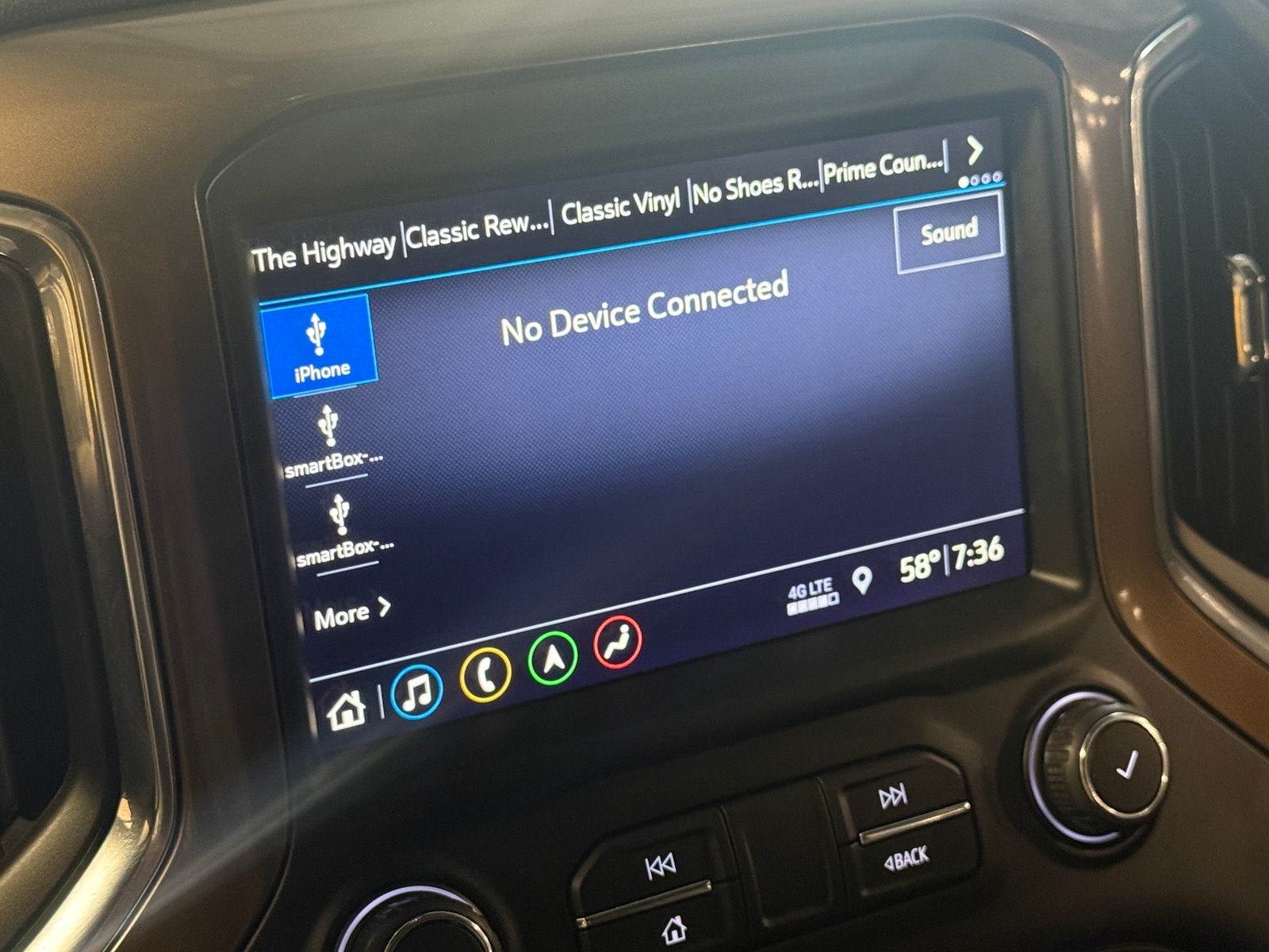 Thumbnail: 2019 Chevrolet Silverado 1500 - 3