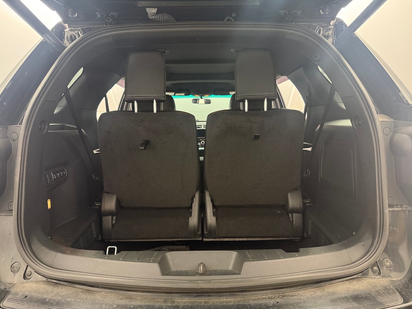 Thumbnail: 2017 Ford Explorer - 6
