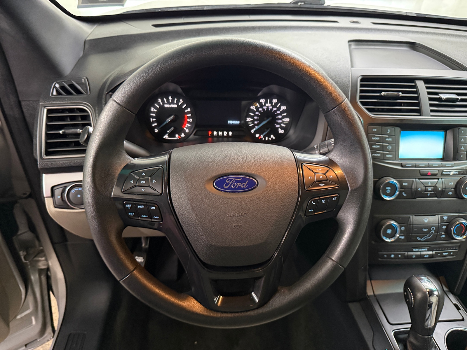 Thumbnail: 2018 Ford Explorer - 5