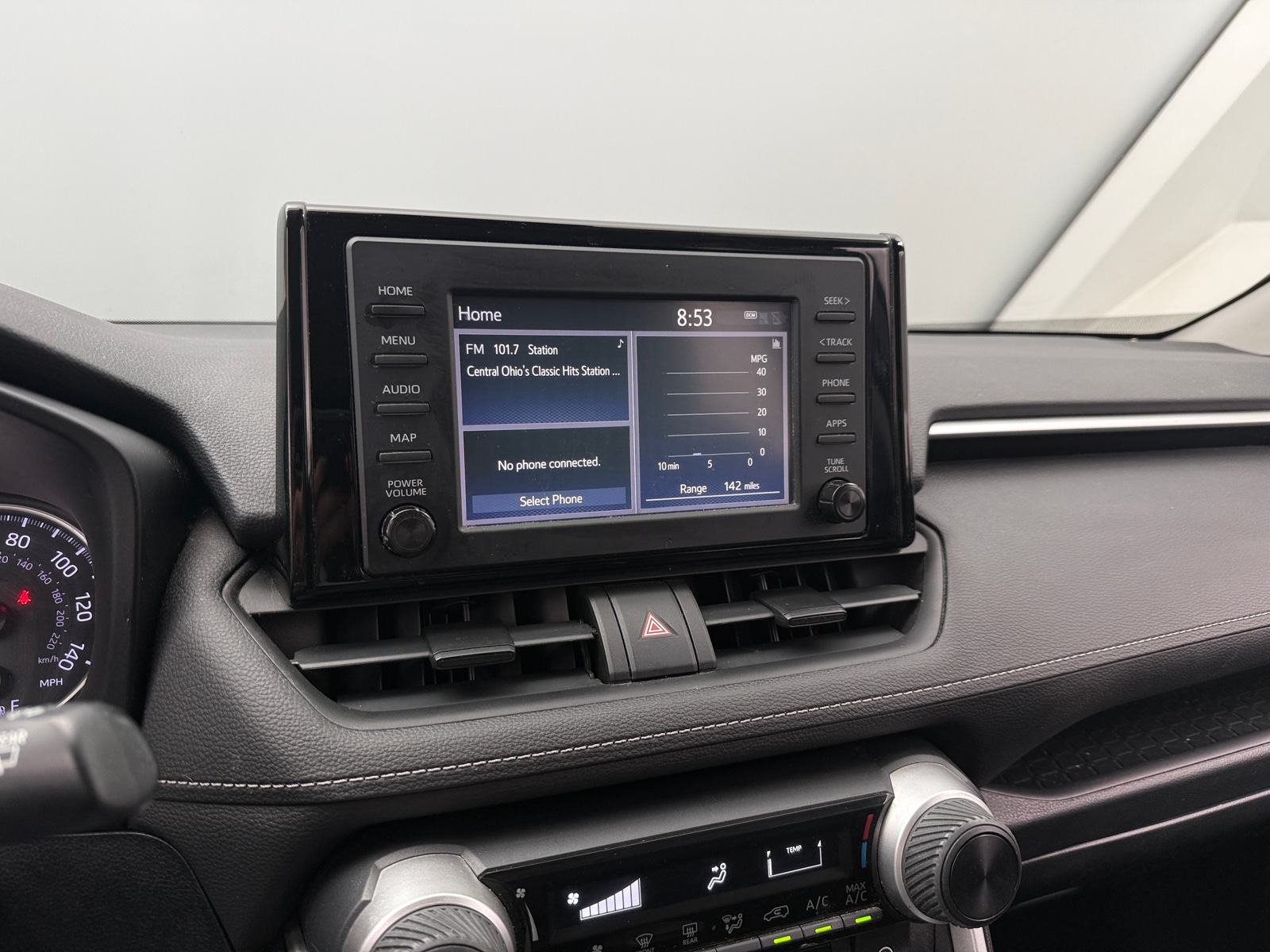 Thumbnail: 2019 Toyota RAV4 - 4
