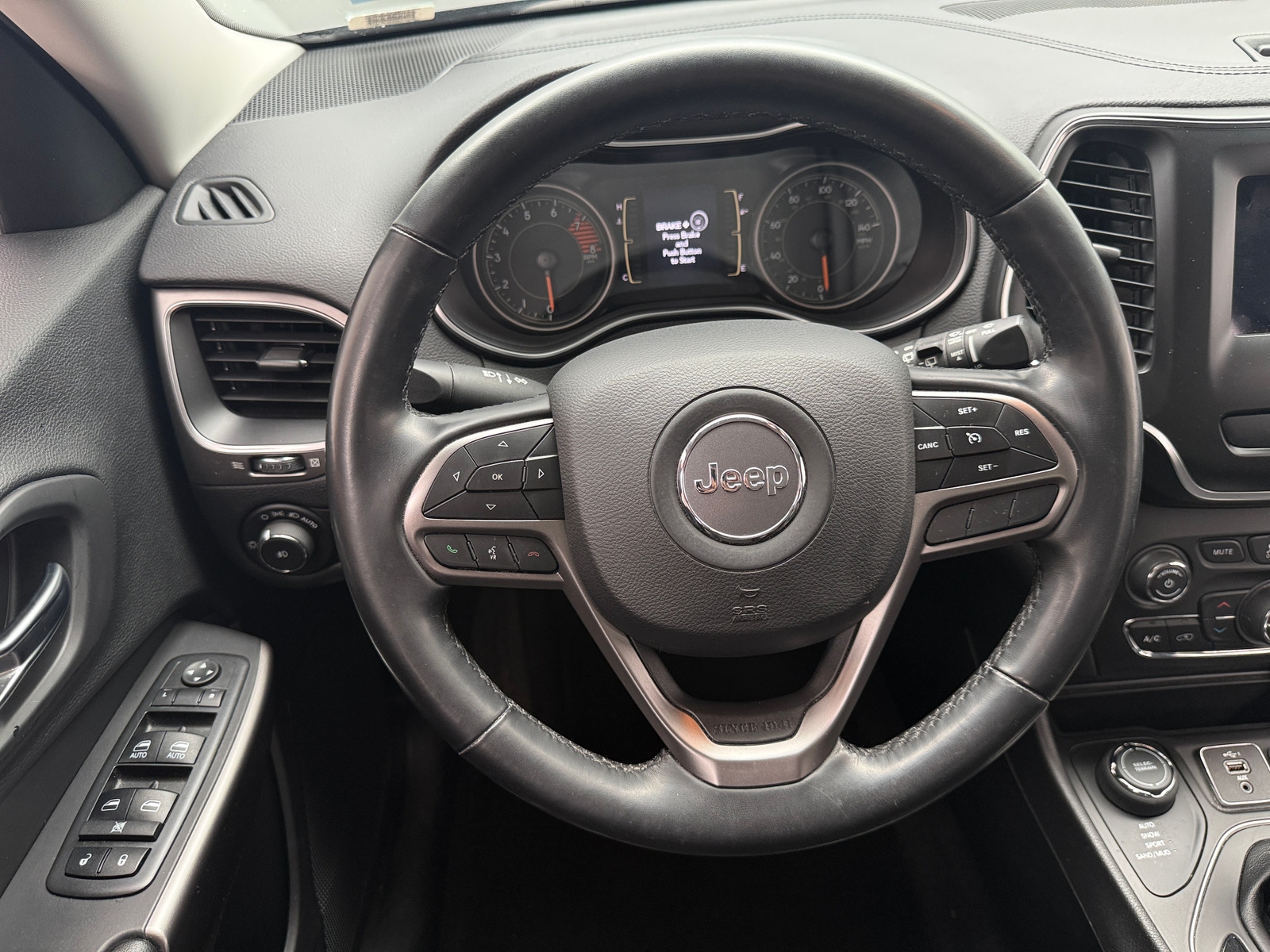 Thumbnail: 2020 Jeep Cherokee - 5