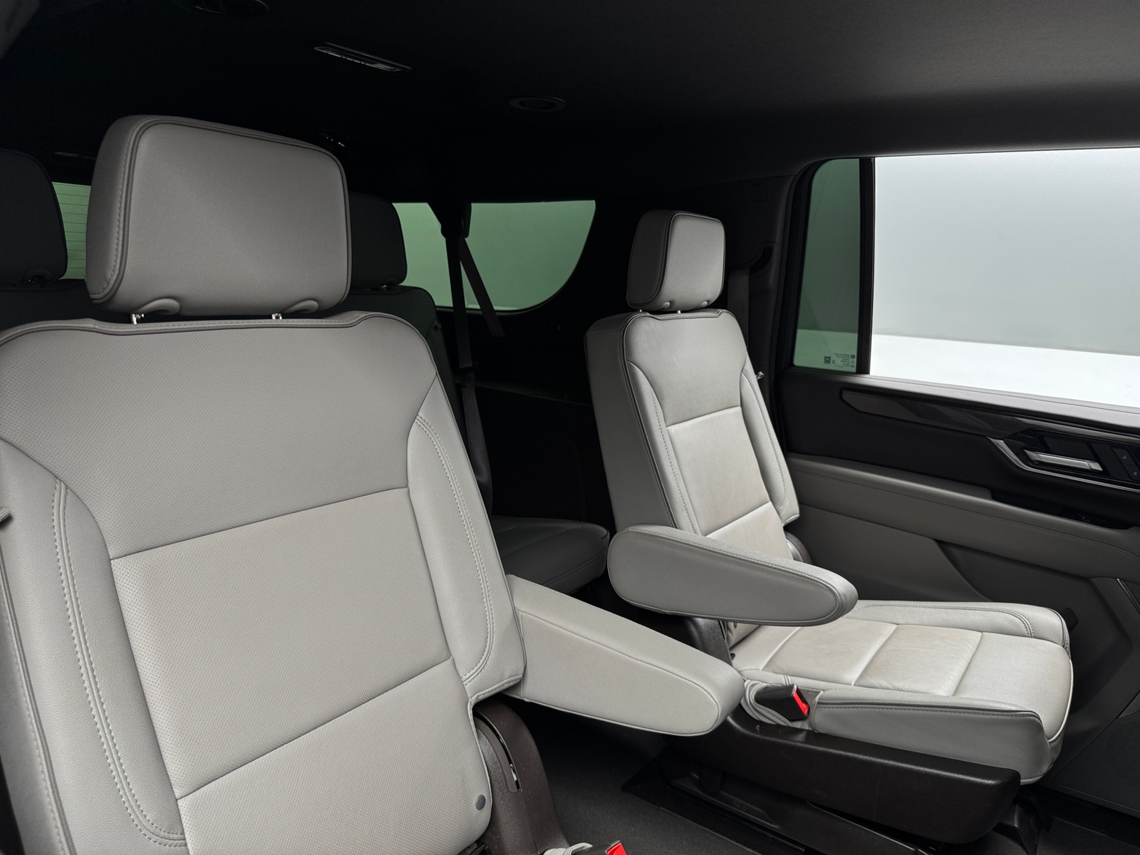 Thumbnail: 2025 GMC Yukon XL - 5