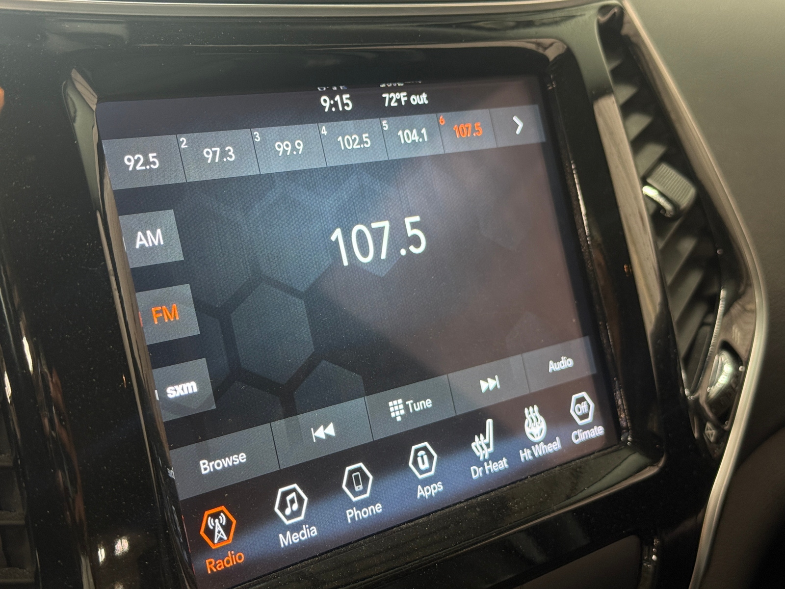 Thumbnail: 2019 Jeep Cherokee - 3
