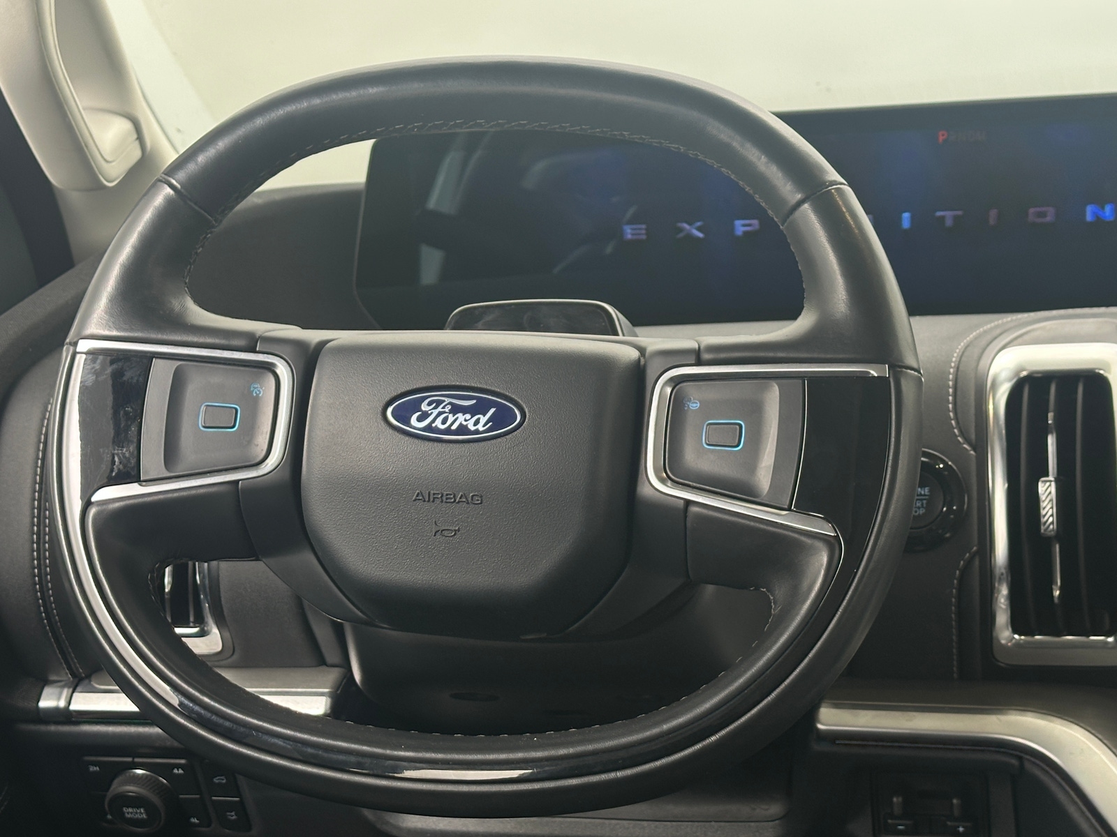 Thumbnail: 2025 Ford Expedition MAX - 4