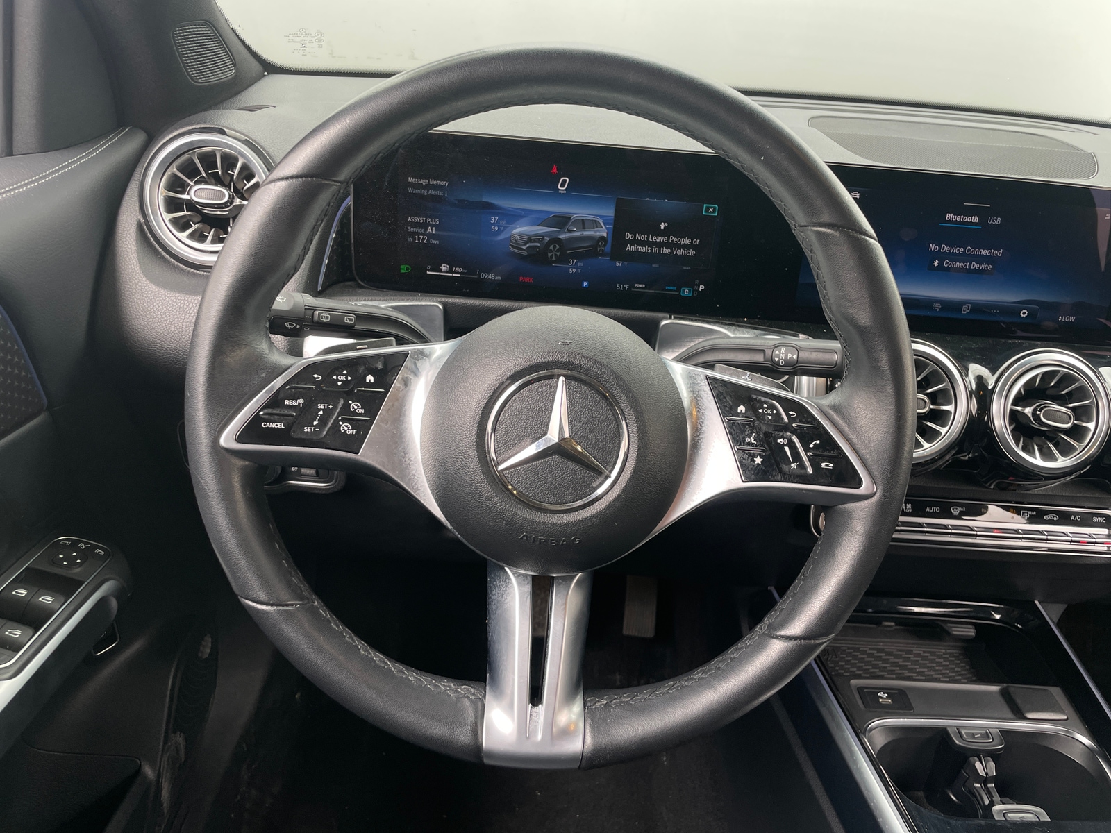 Thumbnail: 2024 Mercedes-Benz GLB - 4
