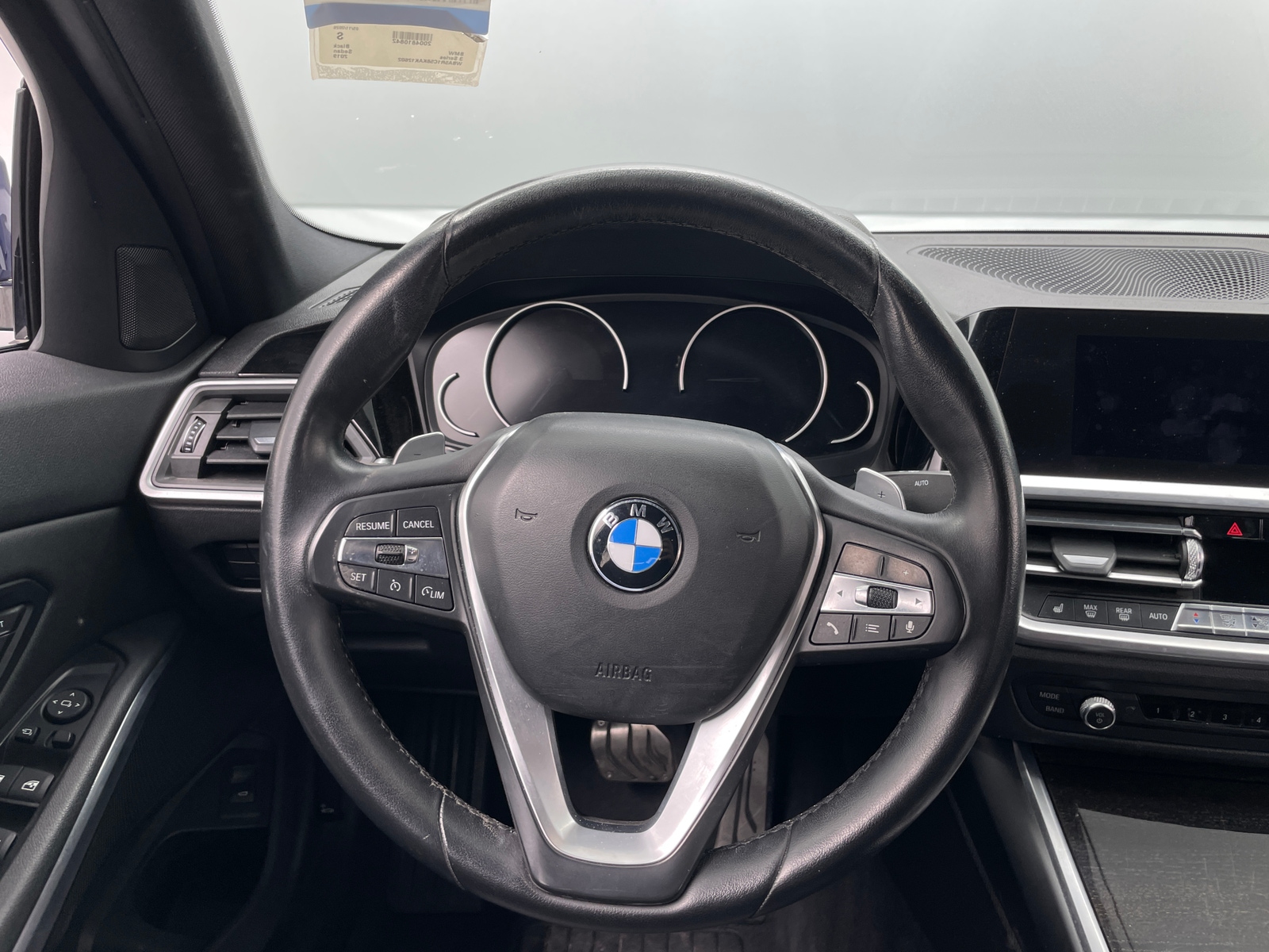 Thumbnail: 2019 BMW 3 Series - 4