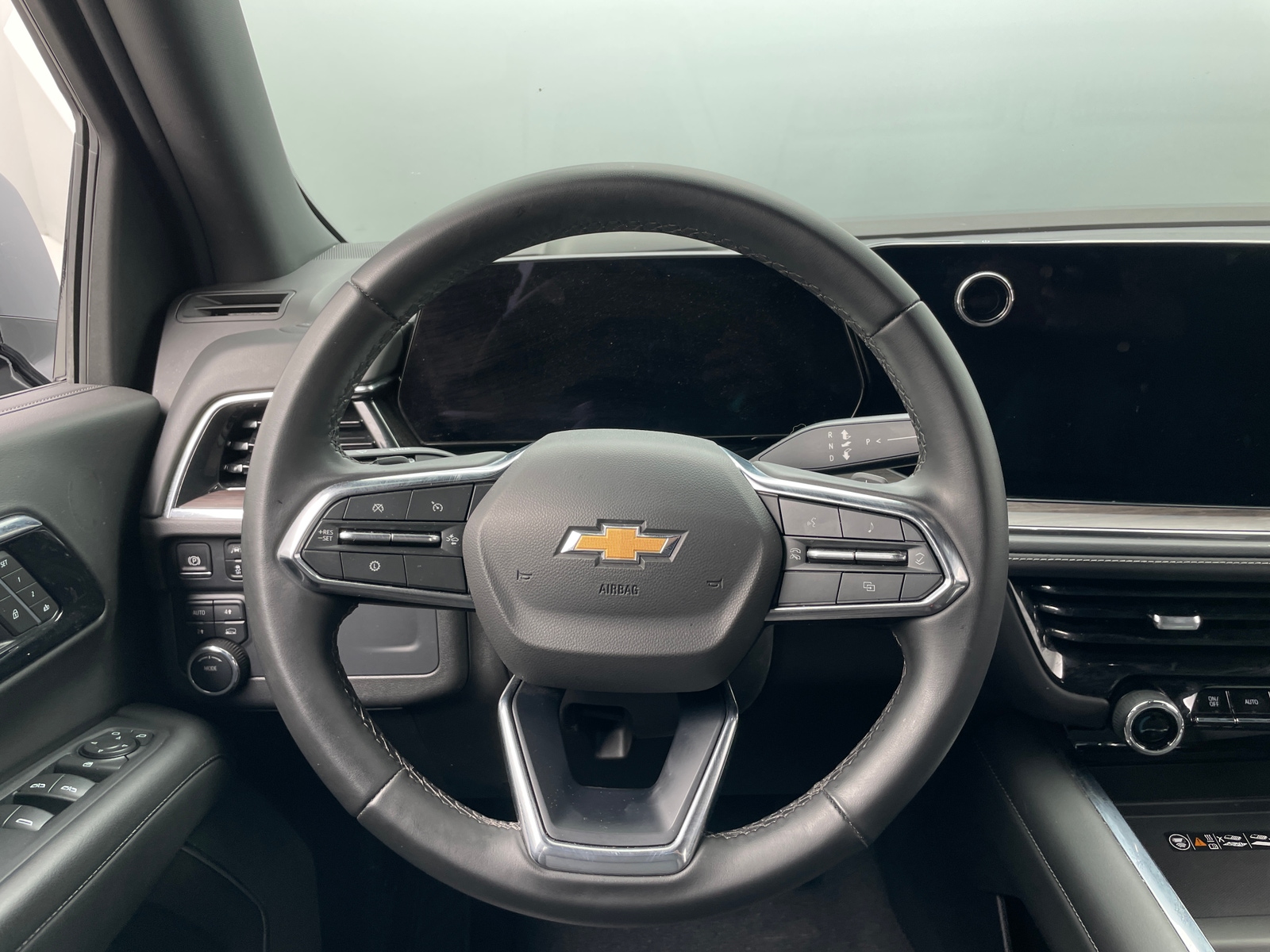 Thumbnail: 2025 Chevrolet Tahoe - 4