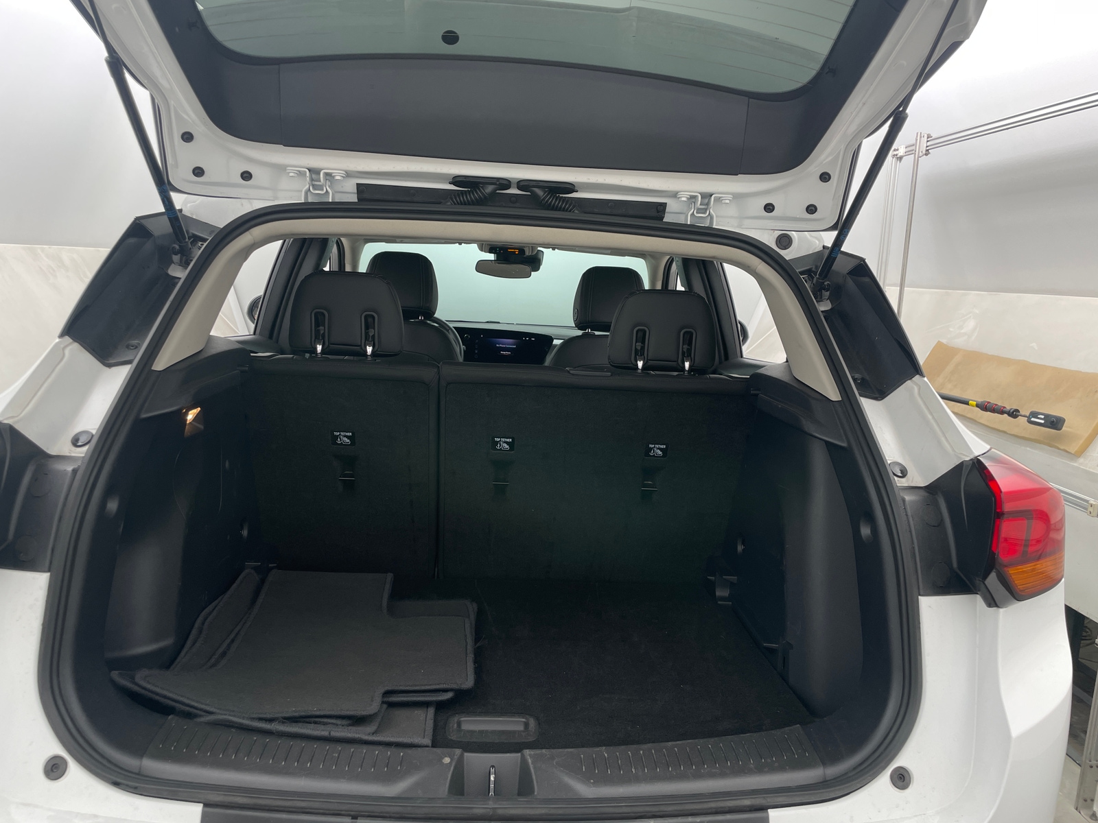 Thumbnail: 2025 Buick Encore GX - 6