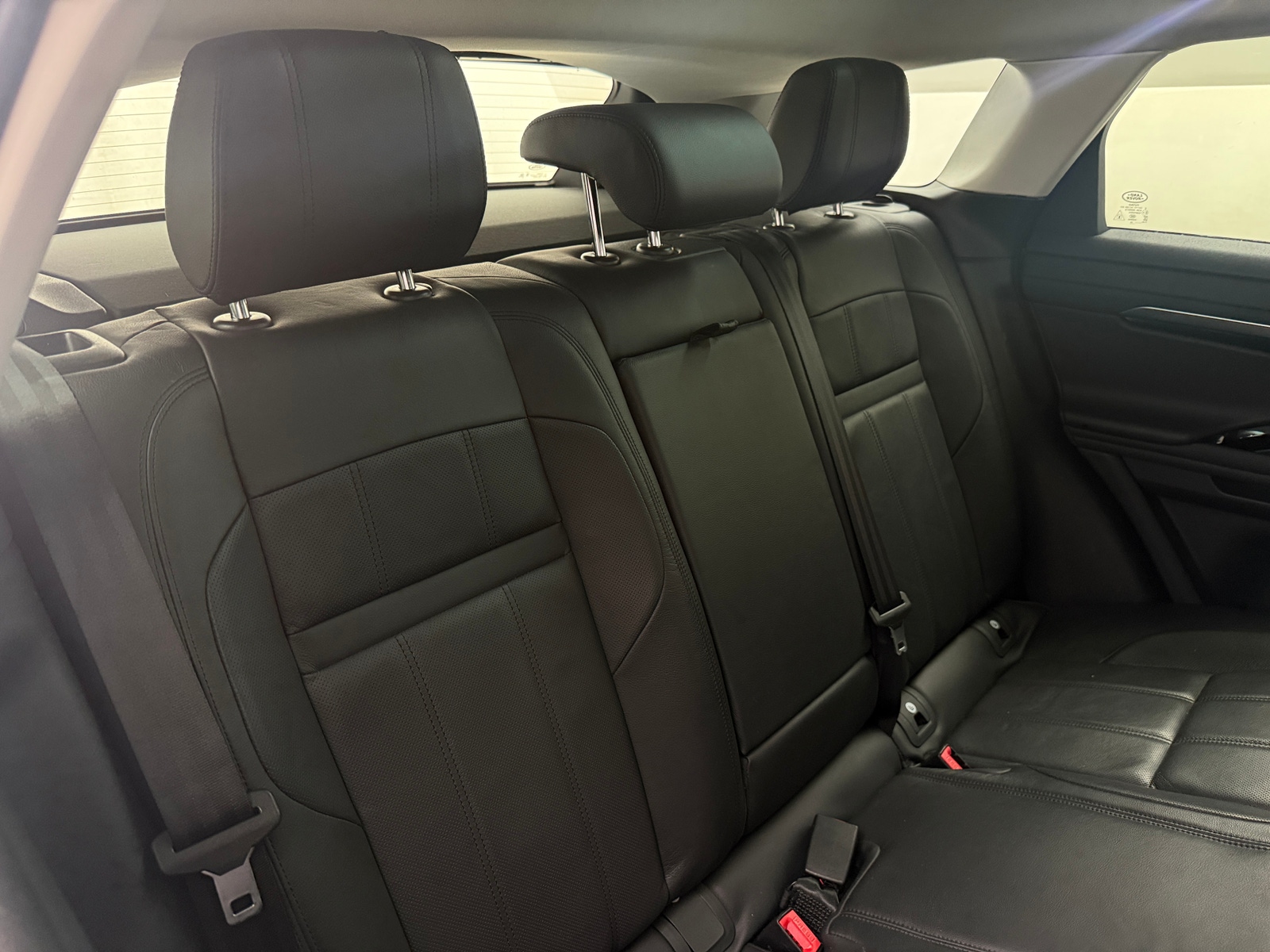 Thumbnail: 2020 Land Rover Range Rover Evoque - 5