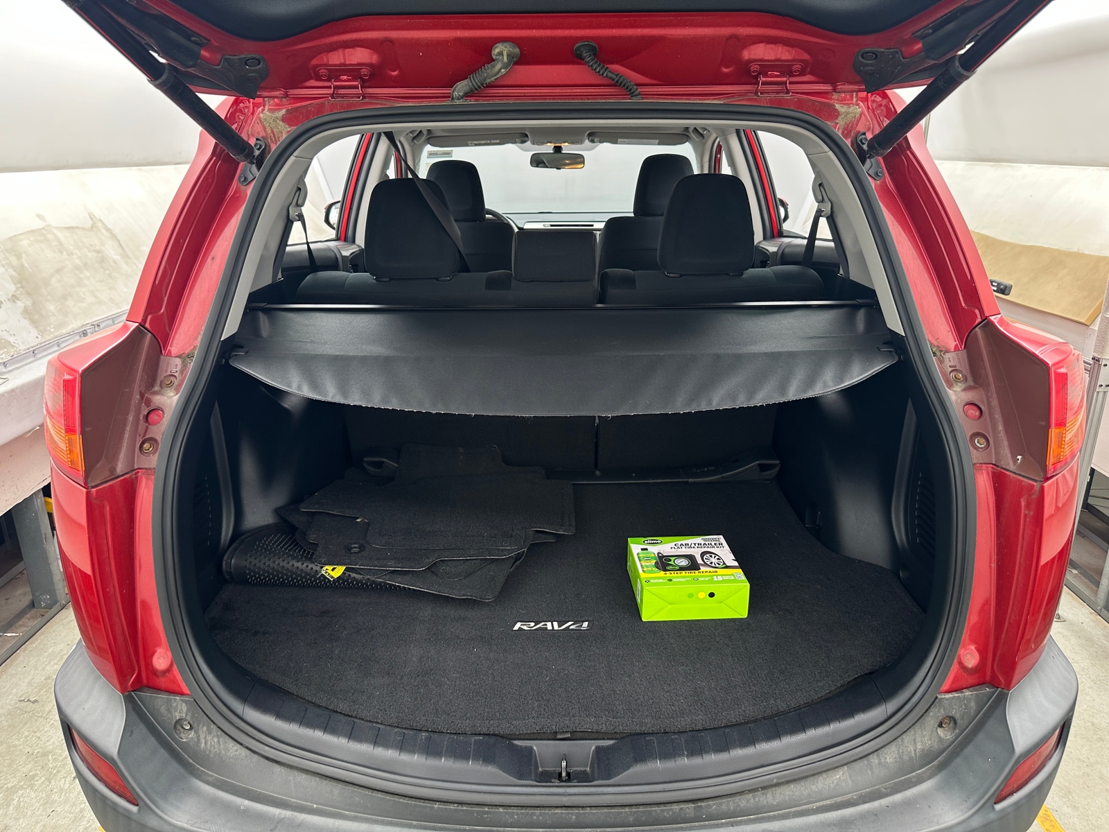 Thumbnail: 2015 Toyota RAV4 - 7