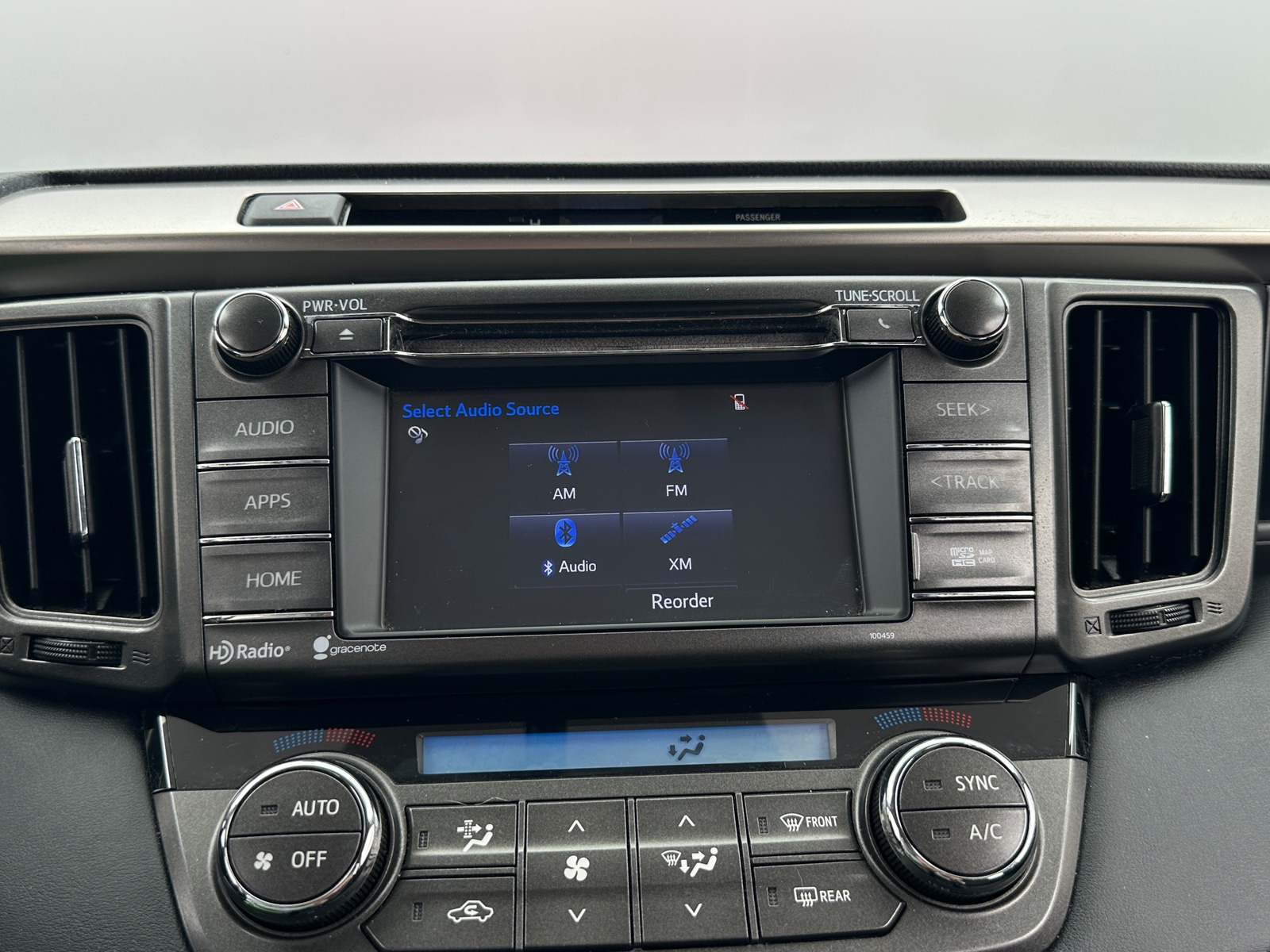 Thumbnail: 2015 Toyota RAV4 - 4